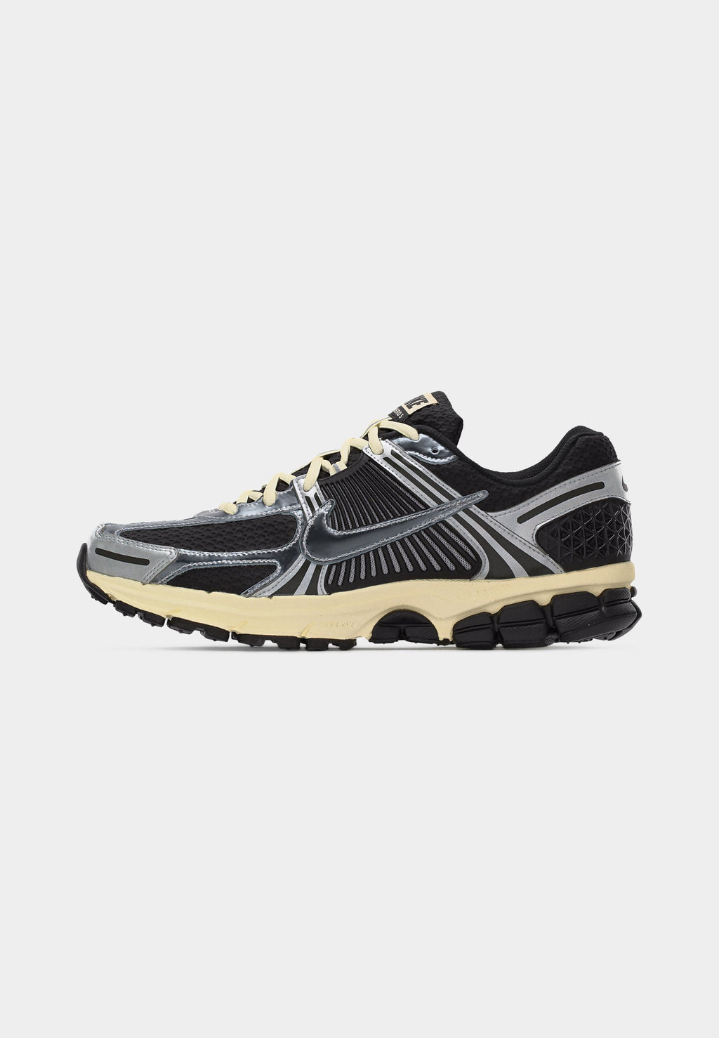 ZOOM VOMERO 5 SE - Trainers - black/metallic silver-coloured/coconut milk/white