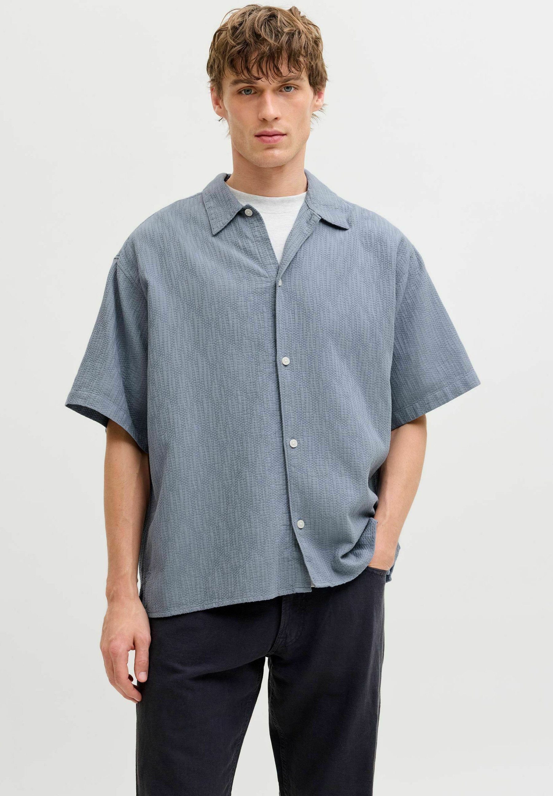 JORMONTAUK CHEMISE TEXTURE ONDULÉE MC SN - Chemise - flint stone