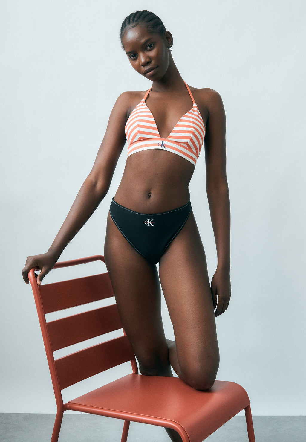 GRAPHIC MONOGRAM - Bikini top - acorn orange