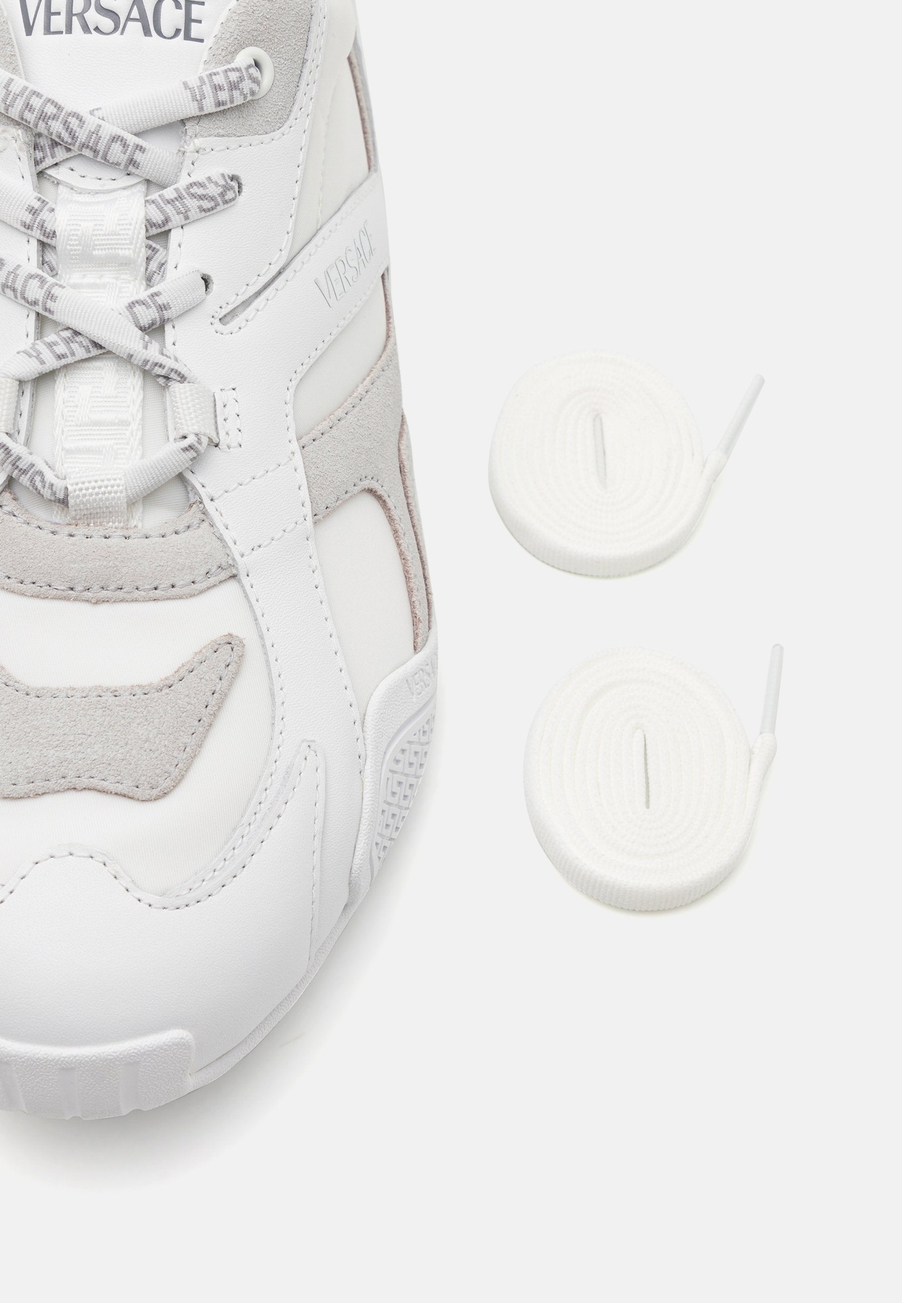 Trainers - white/concrete
