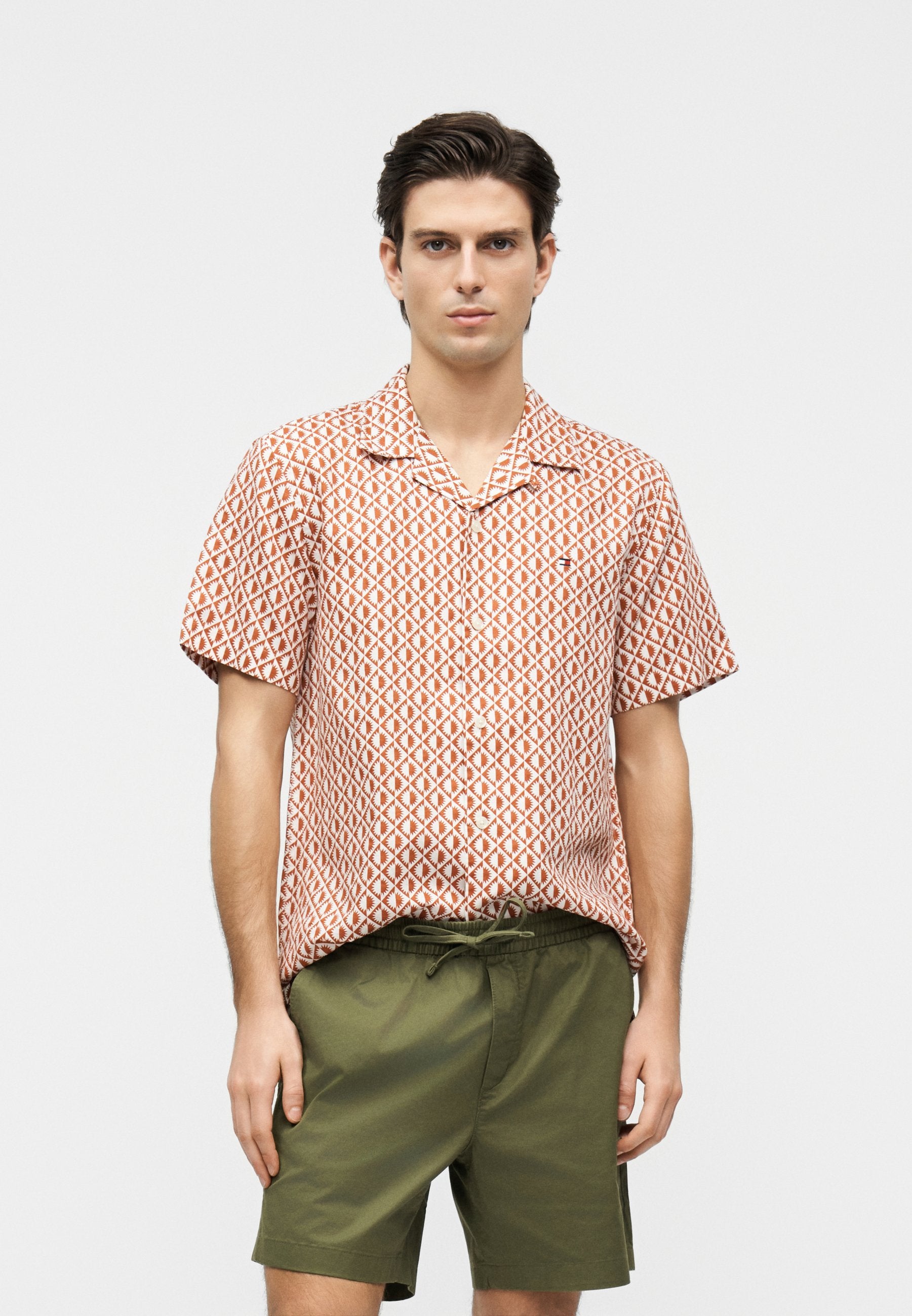 DOVER - Short - artichaut foncé