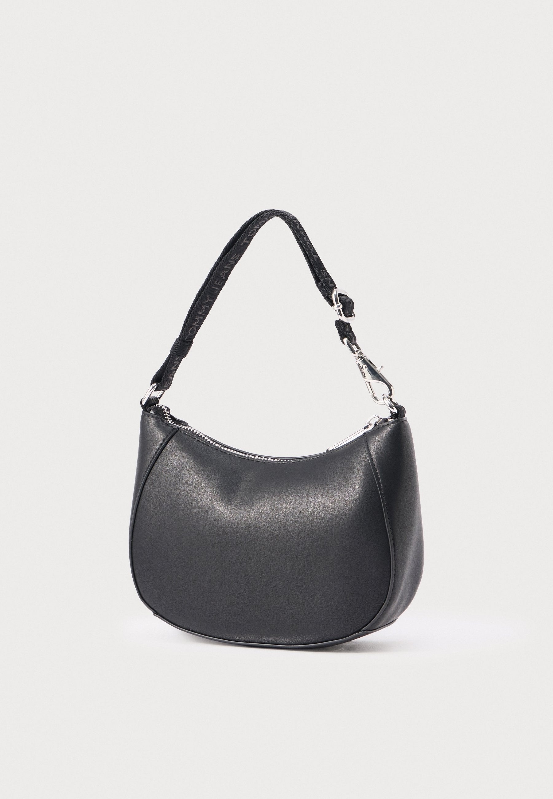 DAILY ELEVATED SHOULDER BAG - Handbag - black