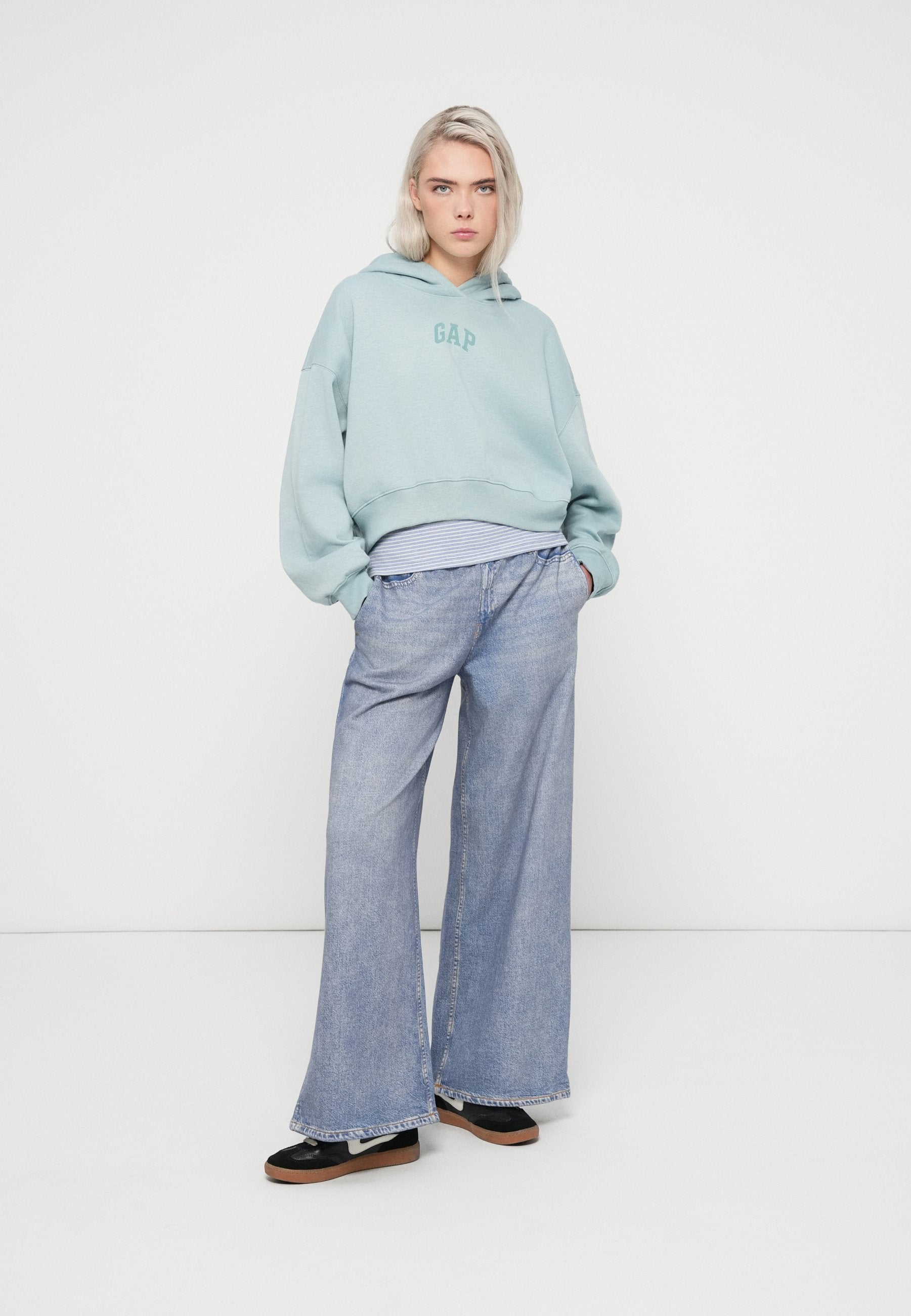 LOGO CROPPED - Hoodie - light autumn