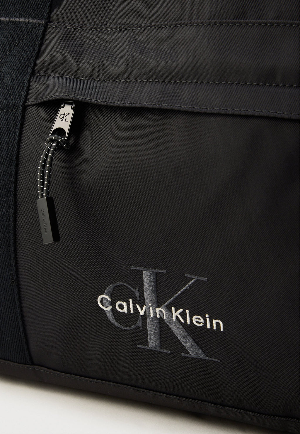 BOLD DUFFLE - Sports bag - black