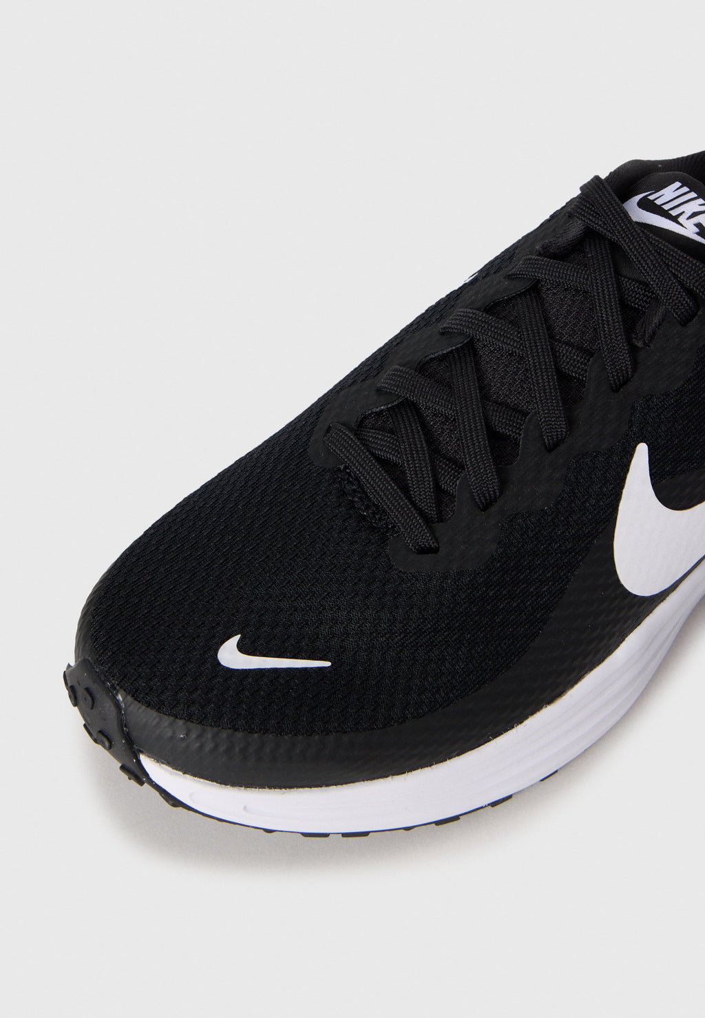 REVOLUTION 8 - Road running shoes - black/white