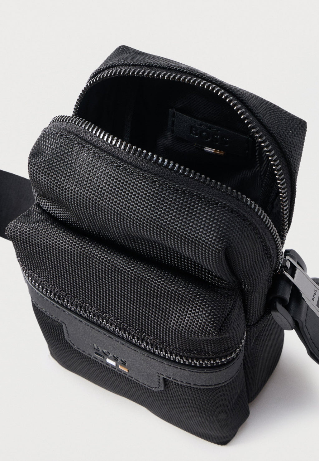 Cross body bag - black