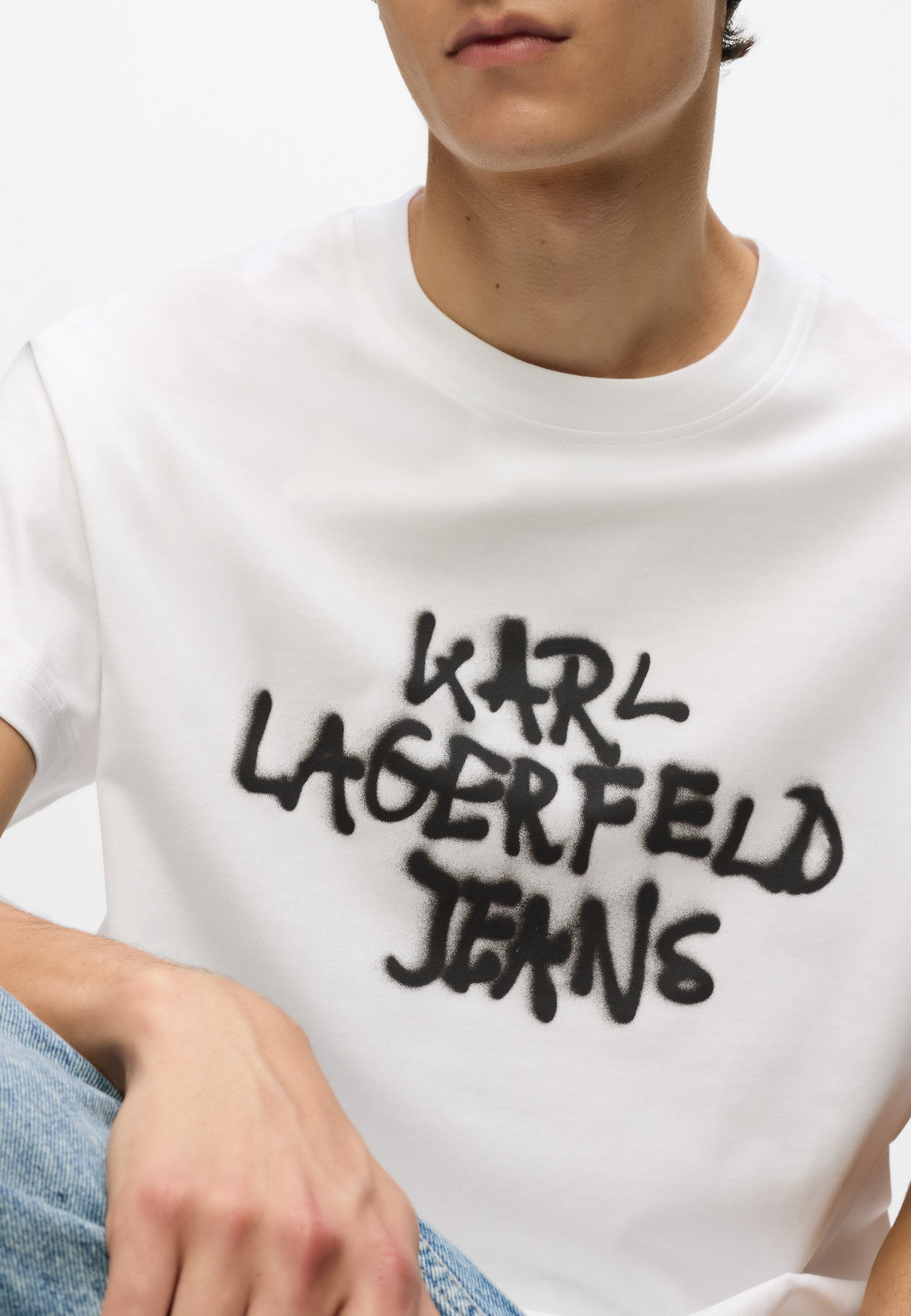 GRAFFITI TEE - Print T-shirt - white