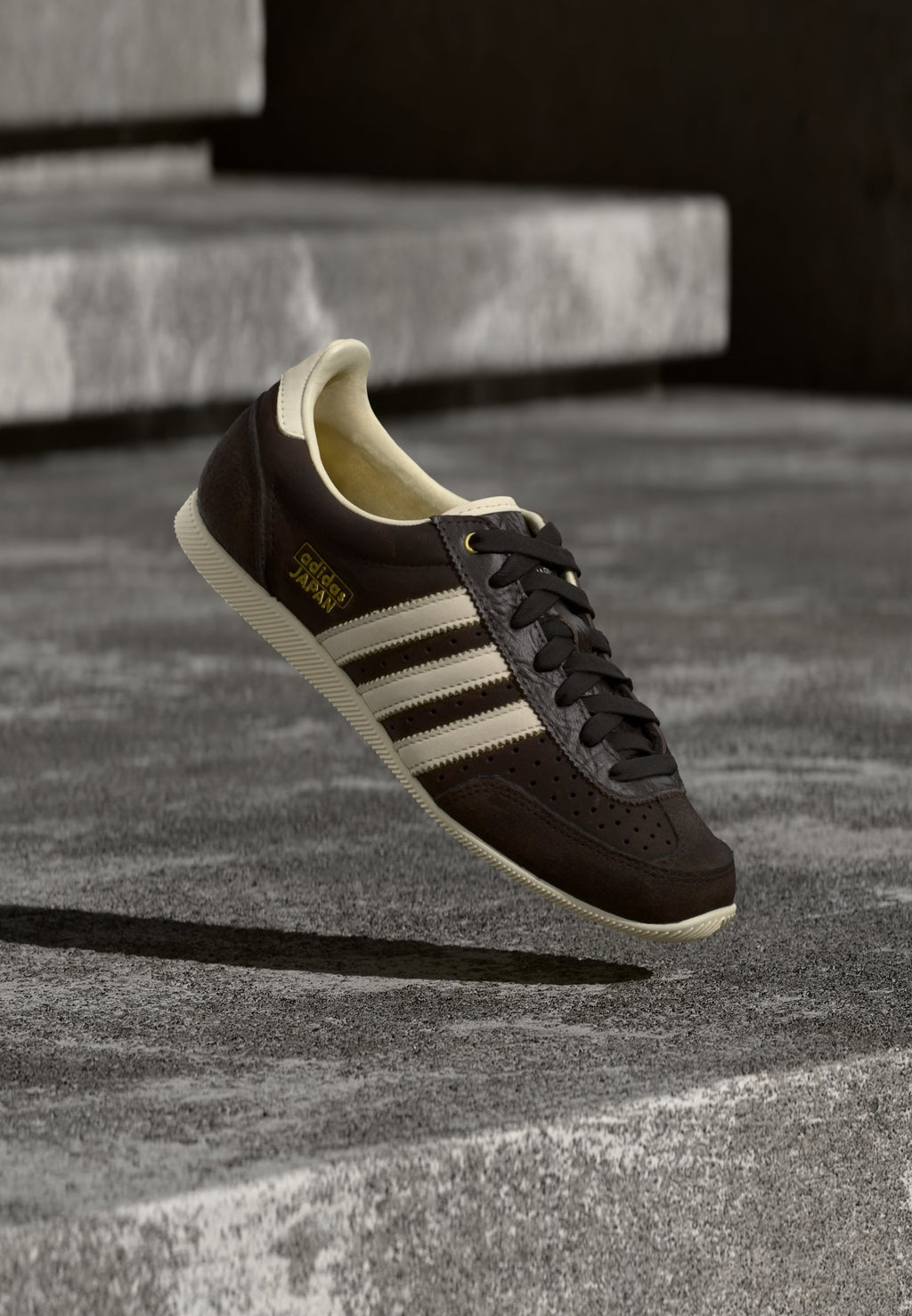 JAPAN - Trainers - aurora coffee/cream white/gold-coloured metallic