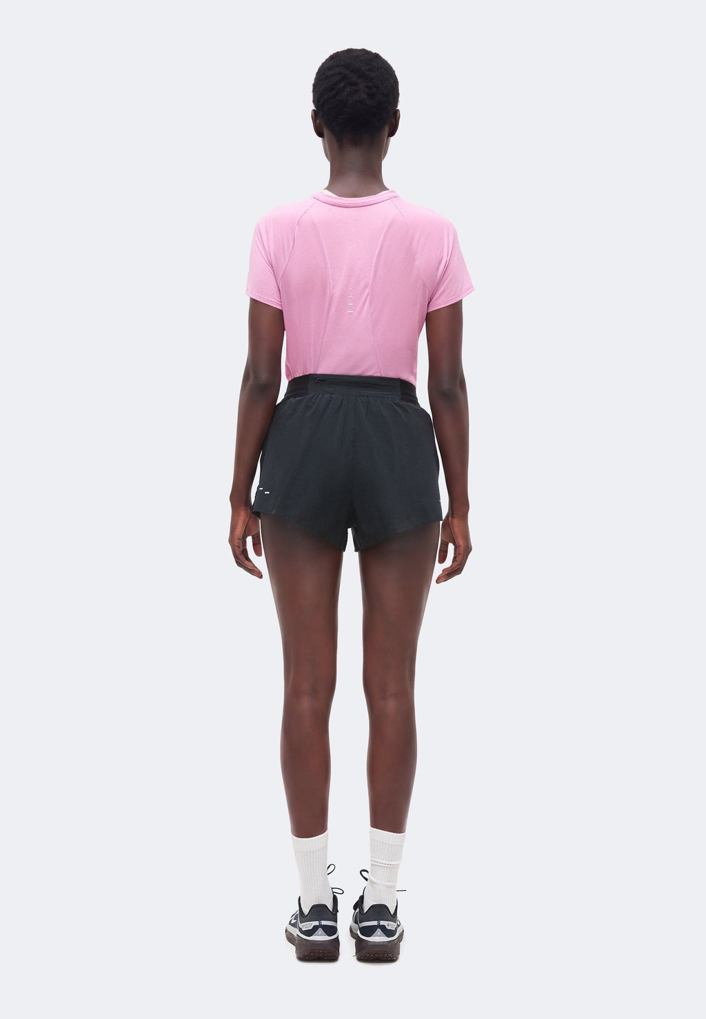 W NK SWIFT NV BRTHE SHORT - شورت رياضي - أسود/أبيض