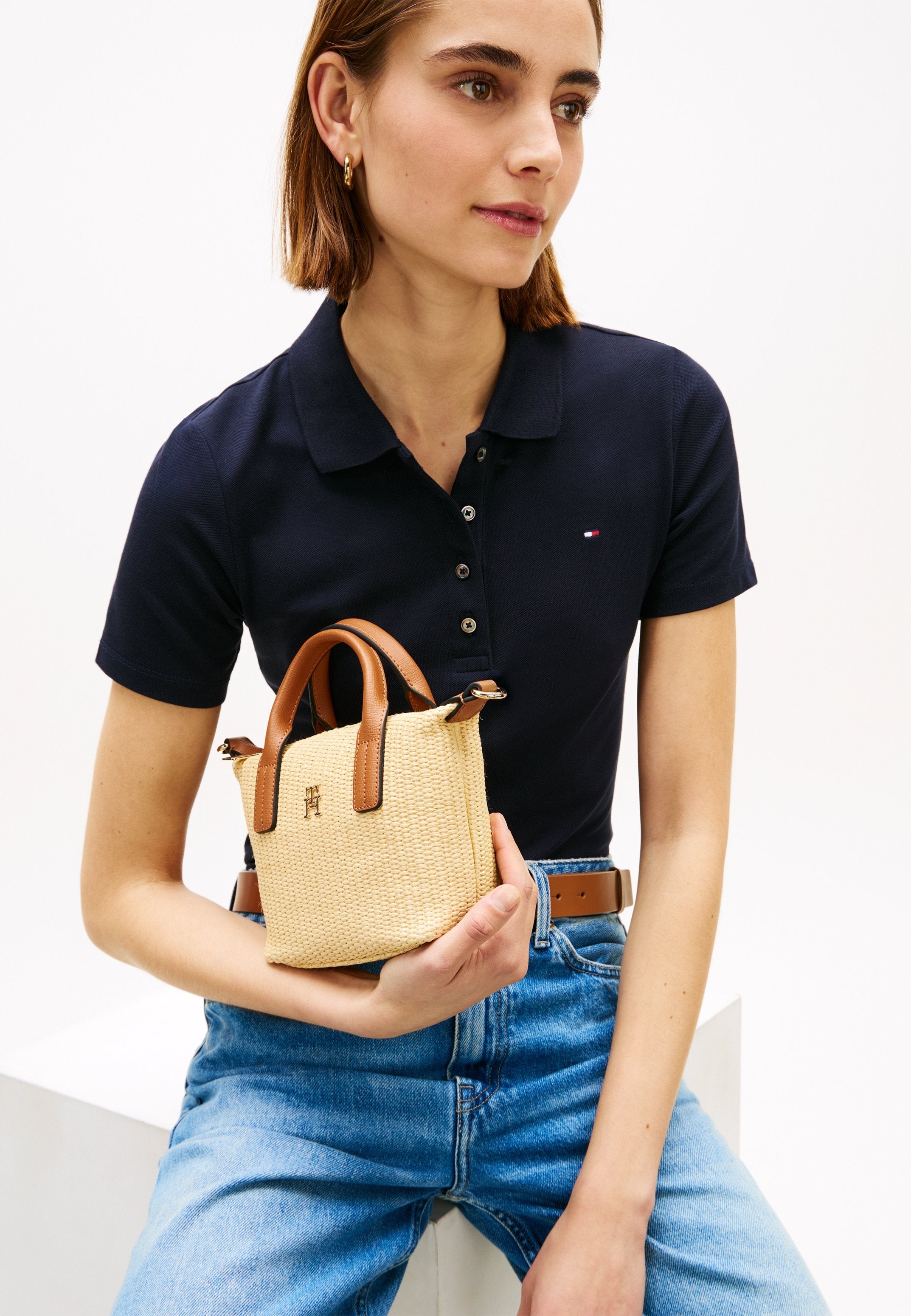 SAC FOURRE-TOUT À BANDouliÈRE EN RAFFIA MONOGRAMMÉ TH - Sac à main - raphia naturel