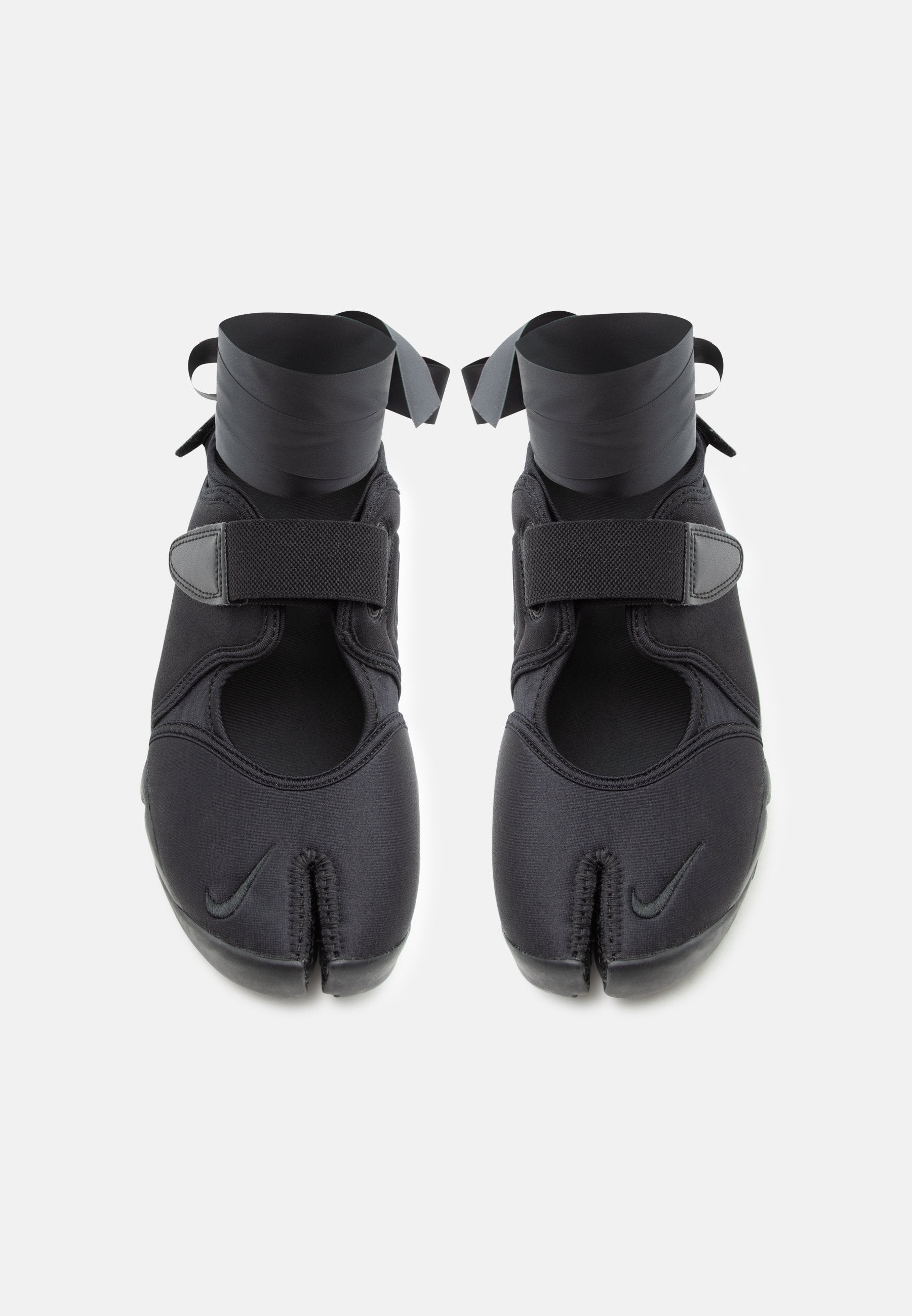AIR RIFT TRK3 - Trainers - black