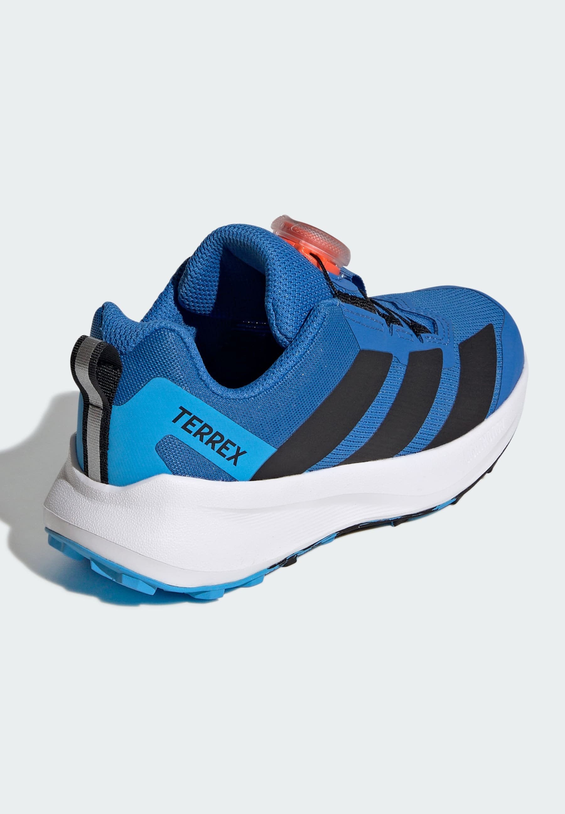 AGRAVIC UNISEX - Trail running shoes - semi impact orange/ray blue/core black