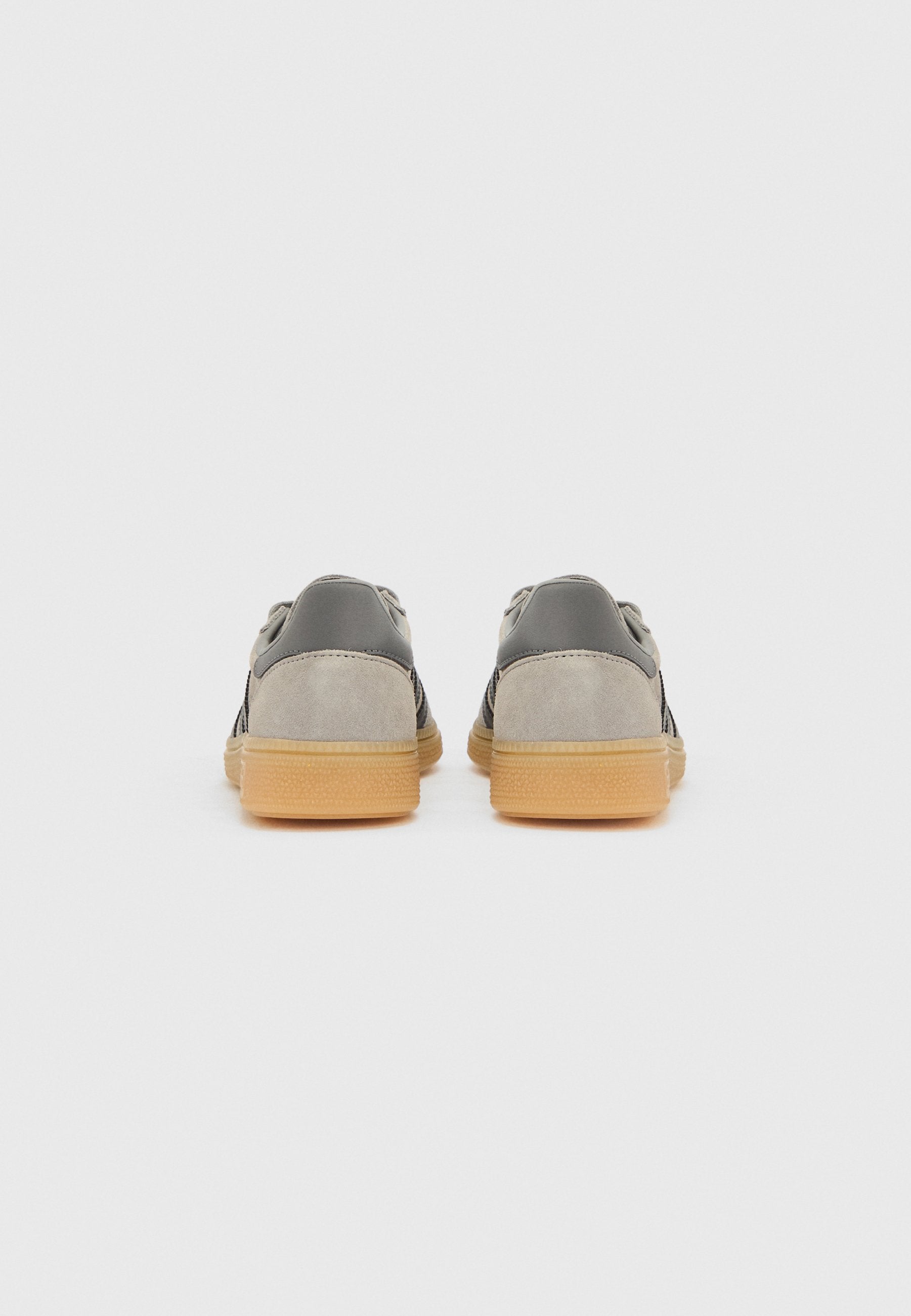 HANDBALL SPEZIAL J - Antrenman Ayakkabısı - gri/gum