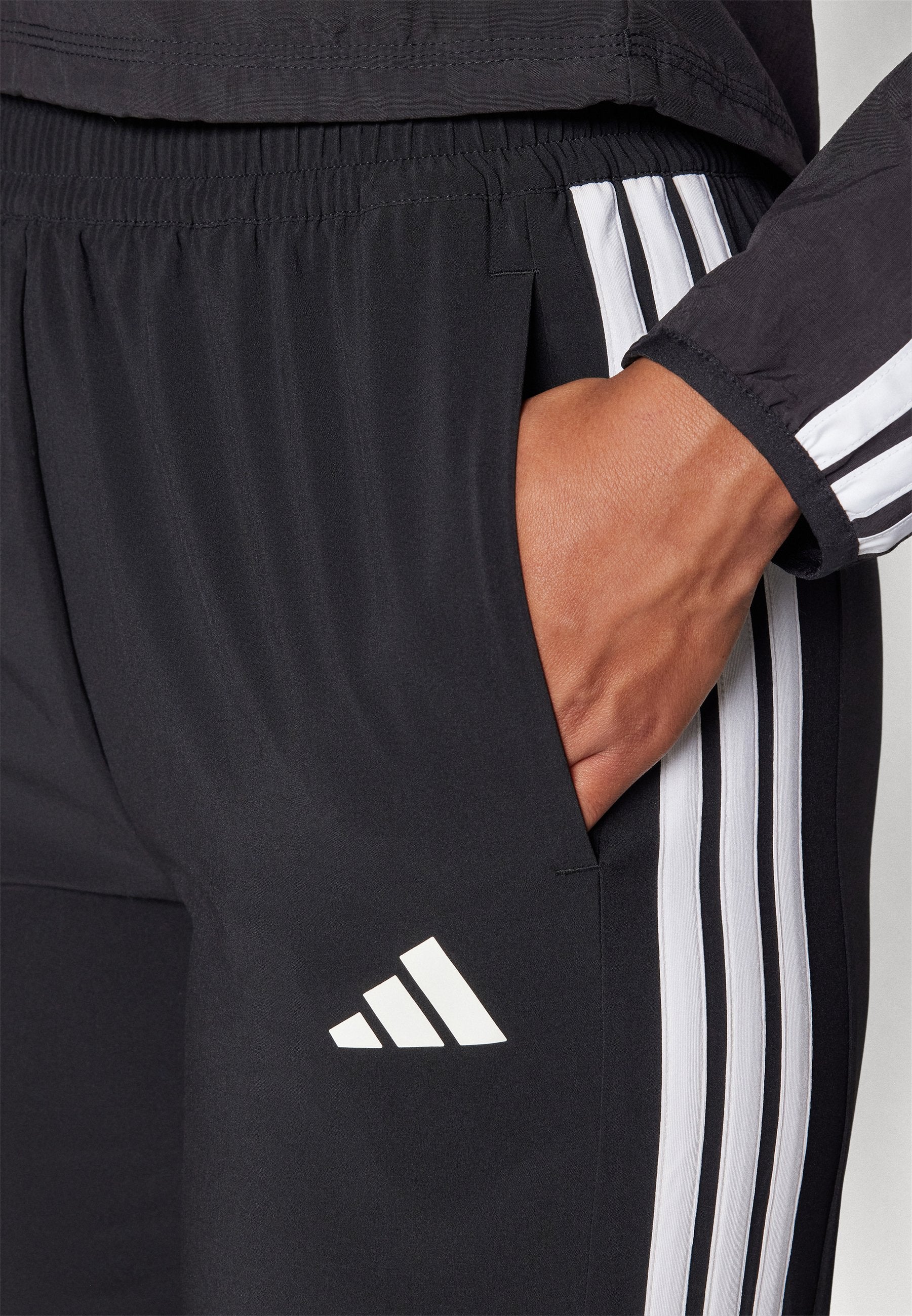 Tracksuit bottoms - black/white