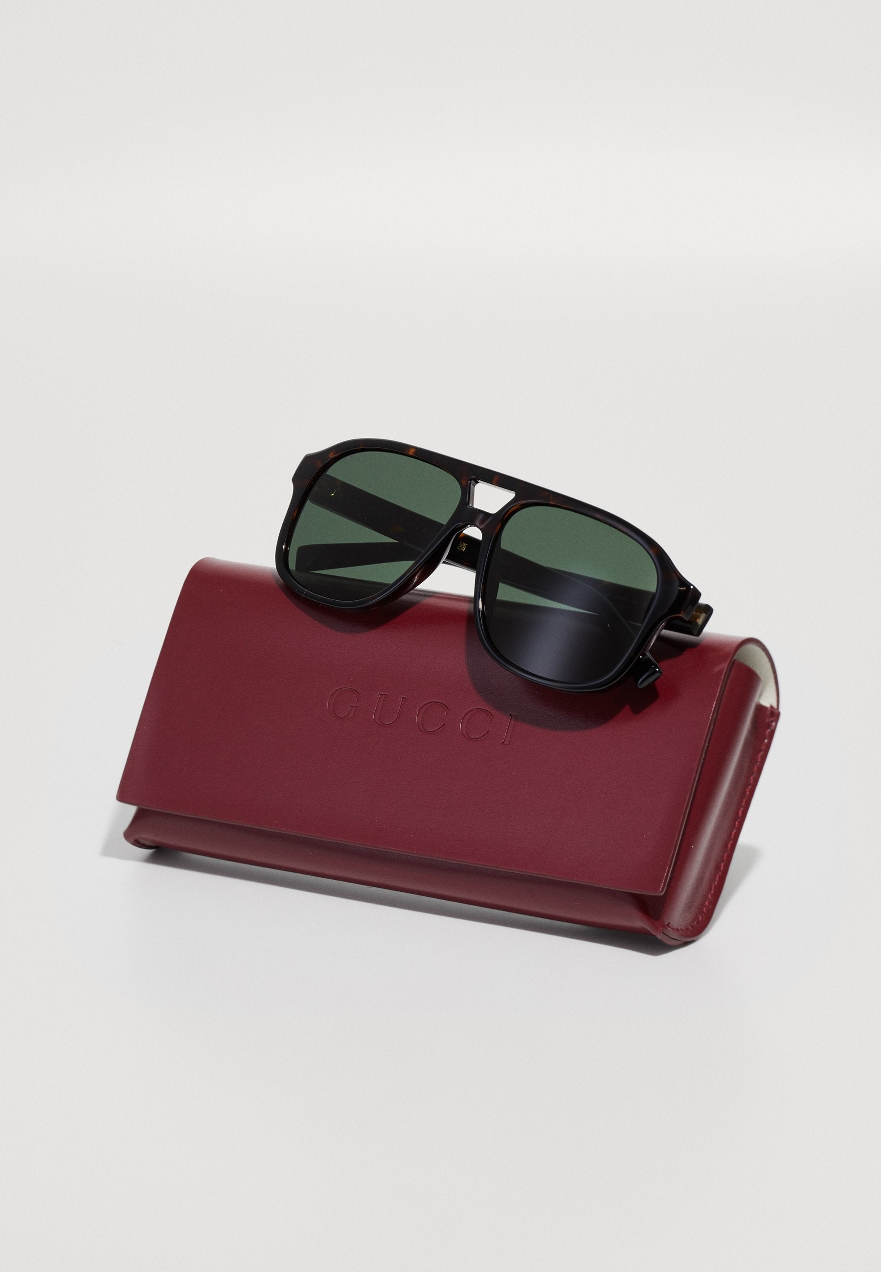 Sunglasses - havana/green