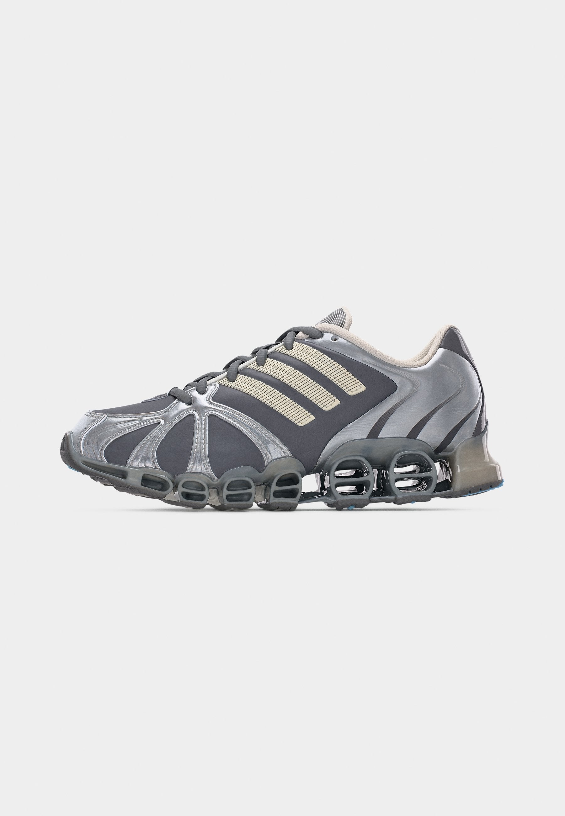 MEGA GHOSTRIDE W - Trainers - grey three/core white/silver-coloured metallic