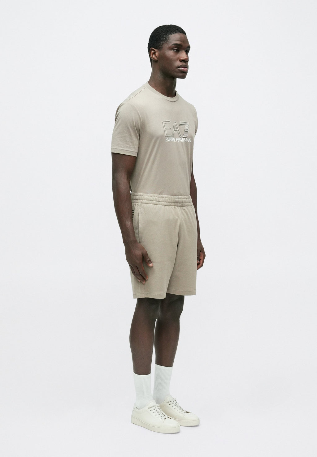 TRAIN CORE BERMUDA COFT  - Shorts - roasted cashew