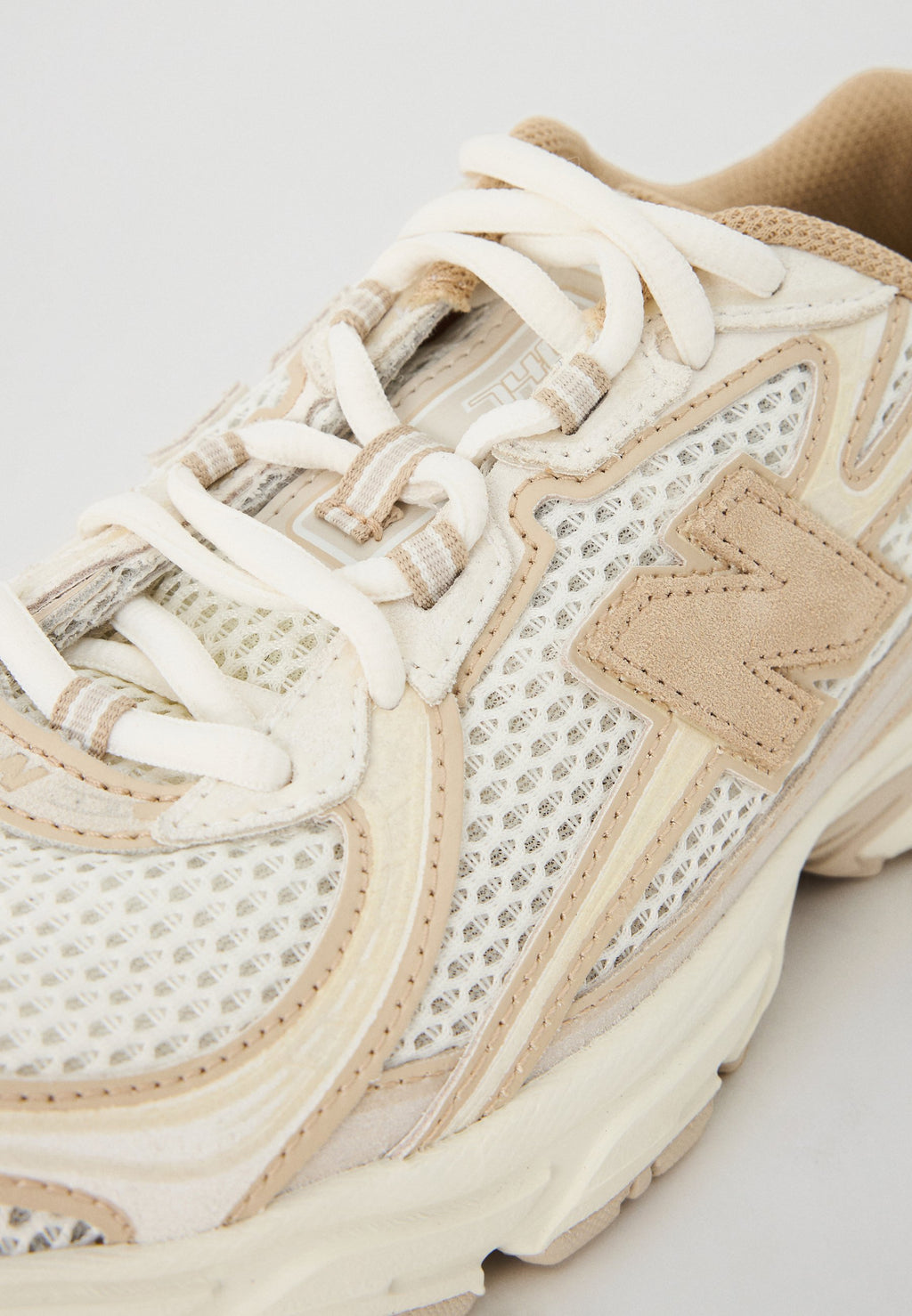 Trainers - incense