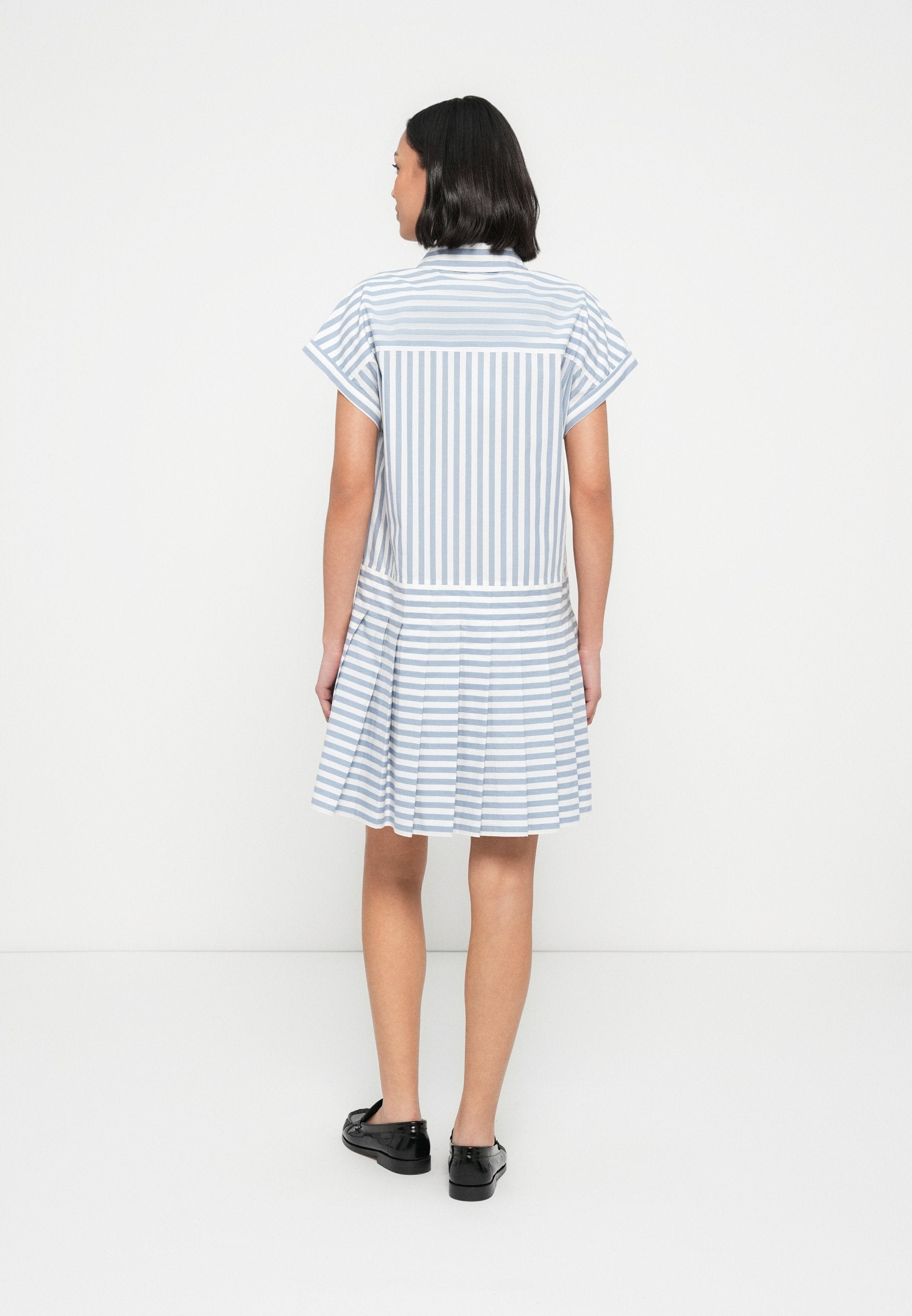 GOLD-TONE BUTTON RELAXED MINI SHIRT DRESS - Shirt dress - ecru/brisk blue