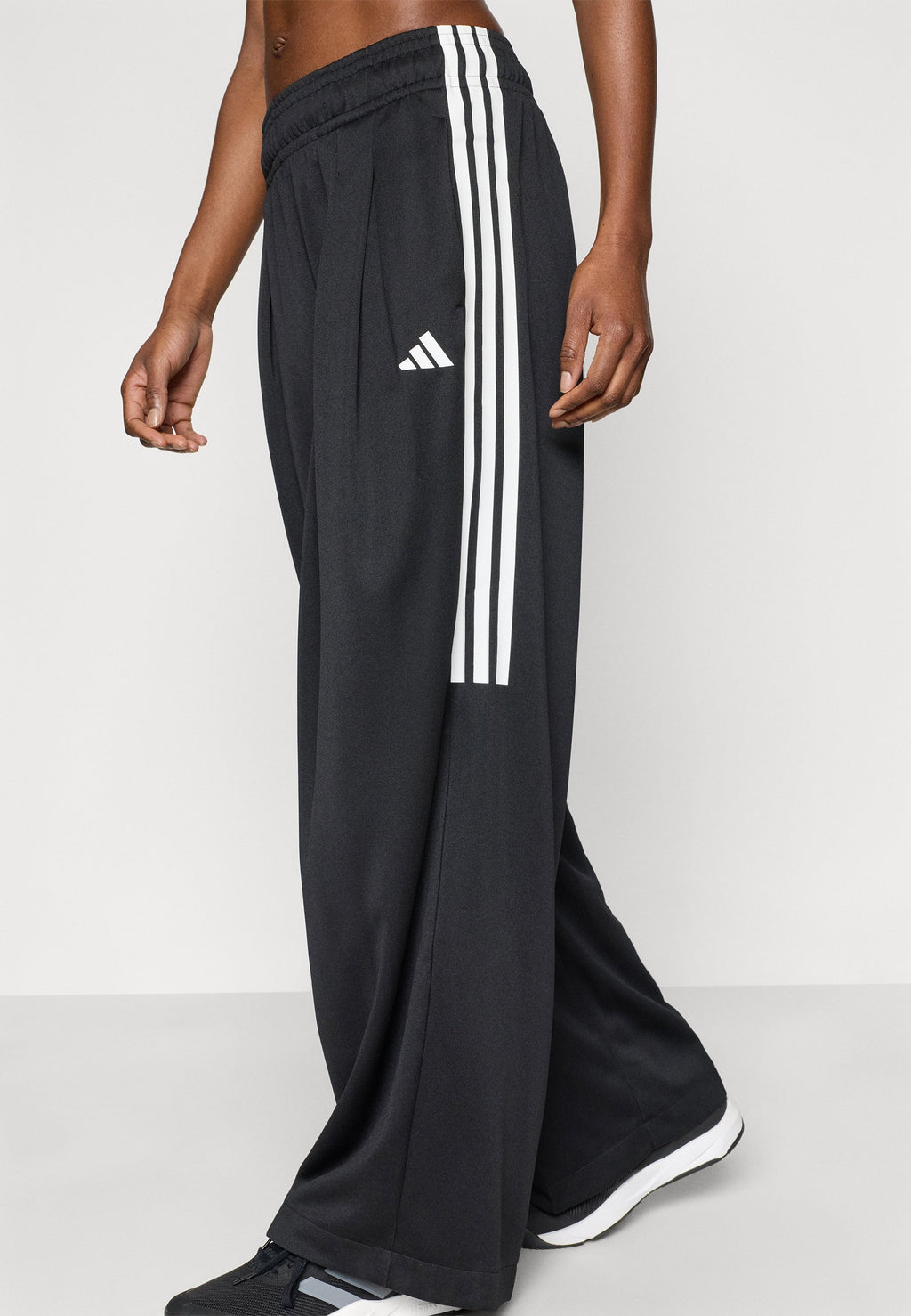TIRO 3 STRIPES PLEATED - Tracksuit bottoms - black