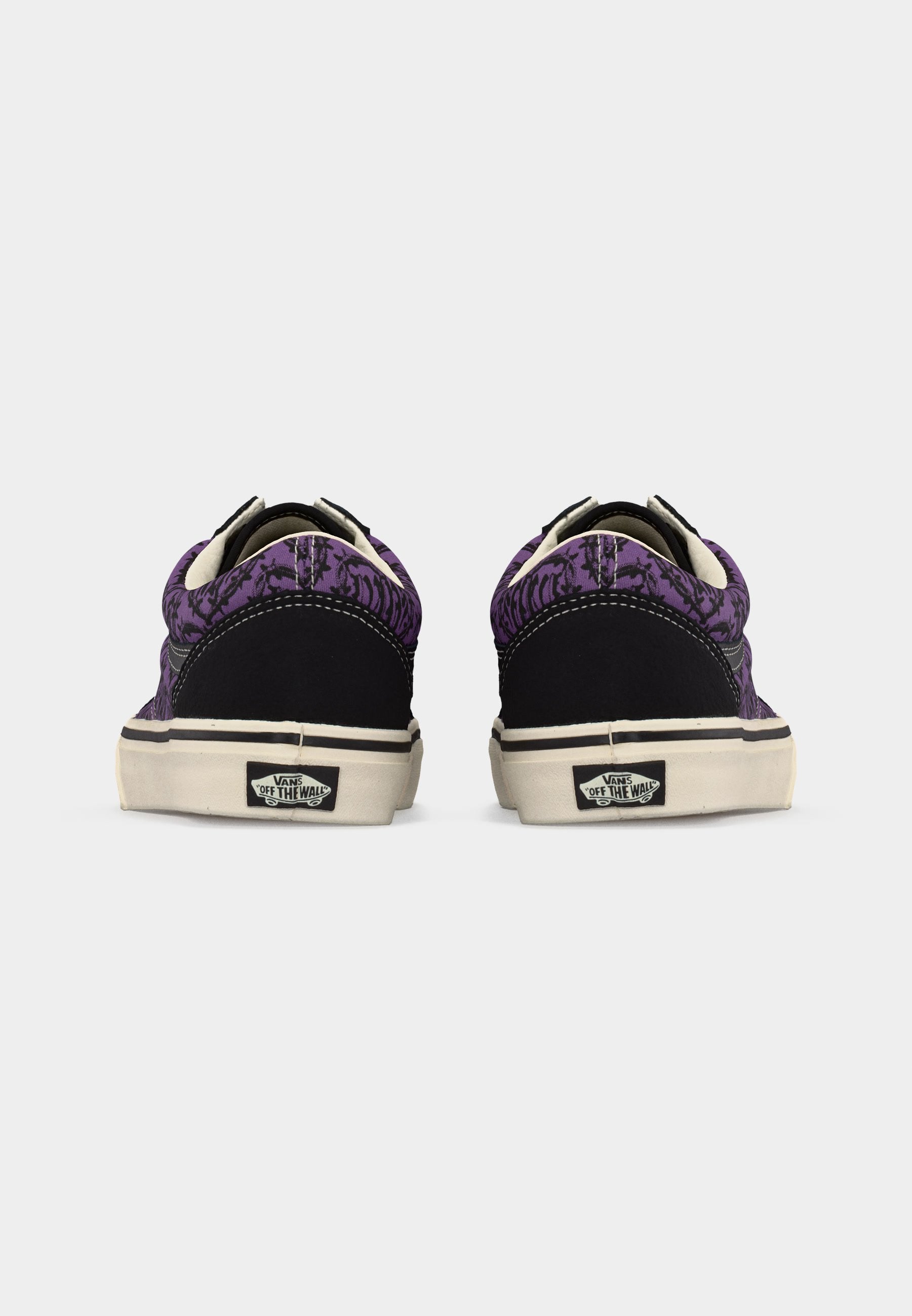 OLD SKOOL UNISEX - Skate shoes - black/purple