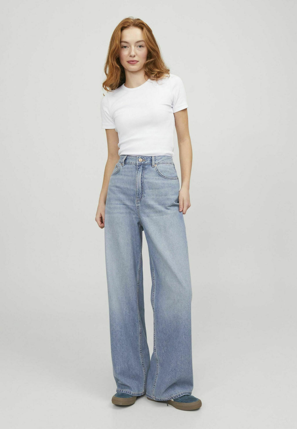 JXTOKYO WIDE FIT DENIM - Wide Leg - light blue denim