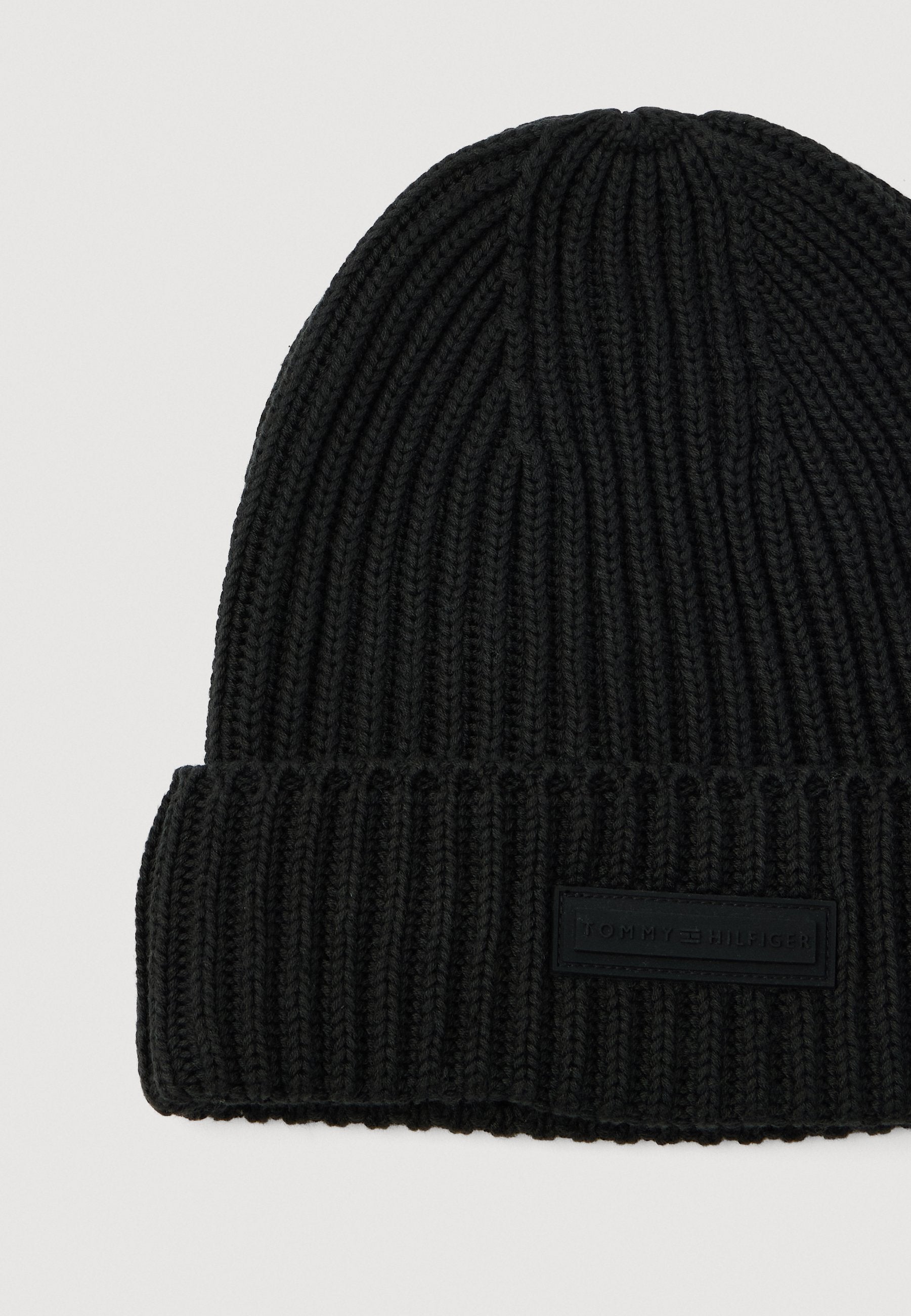 RUBBERISED LOGO KNIT BEANIE WITH WOOL - Beanie - black
