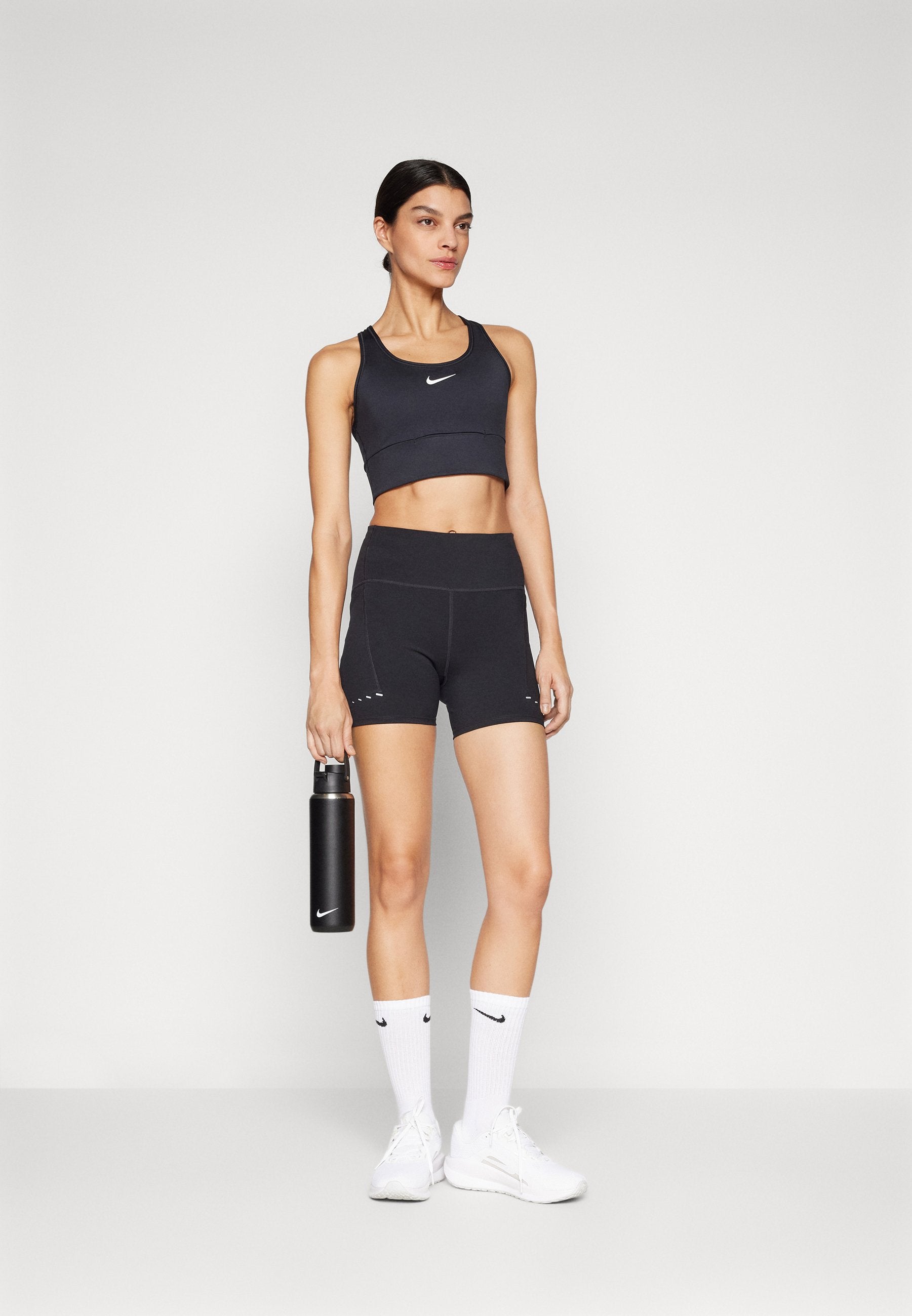 SWIFT SHORT - Short running tights - black/reflective silver