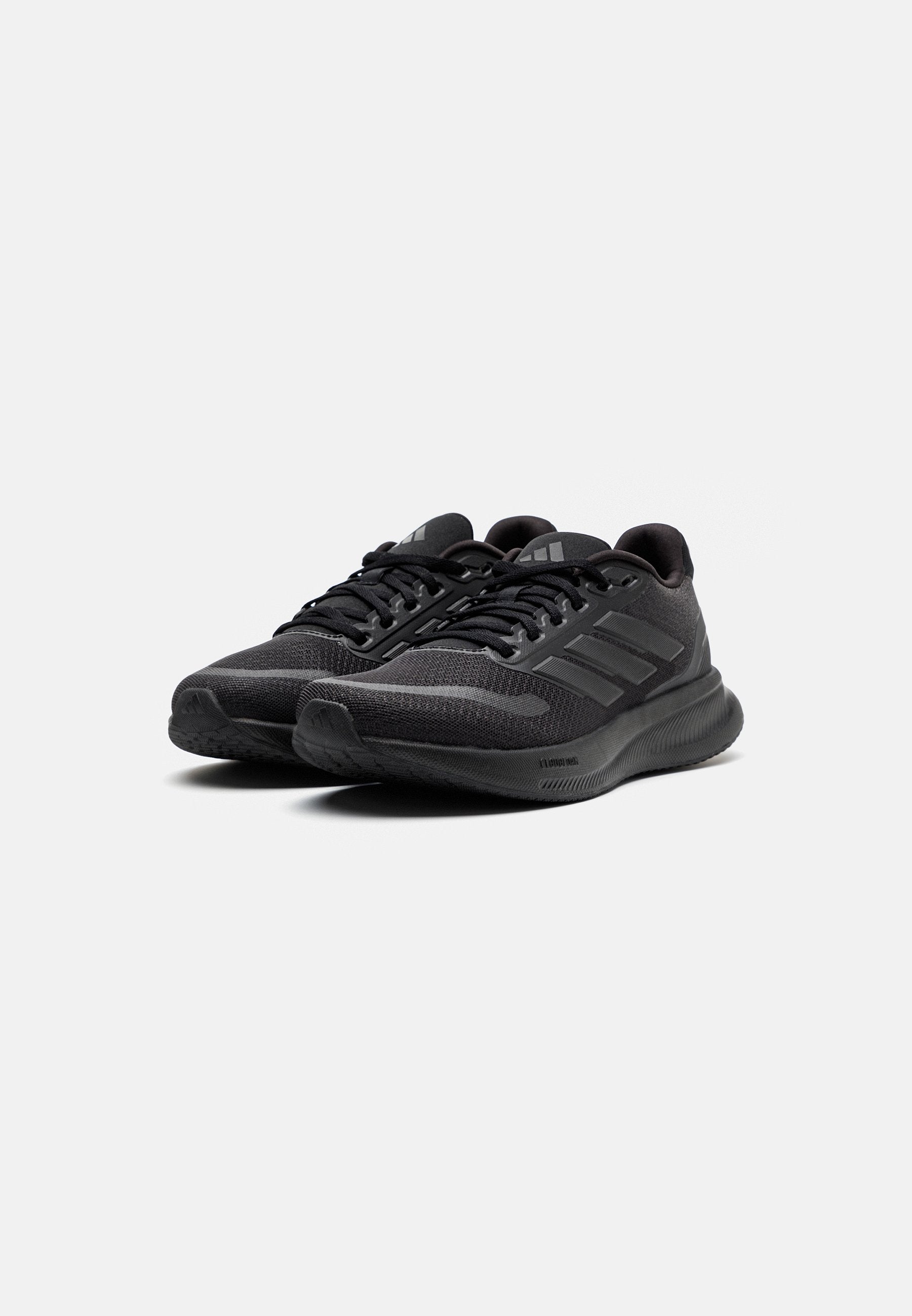 RUNFALCON 5 W - Road running shoes - core black