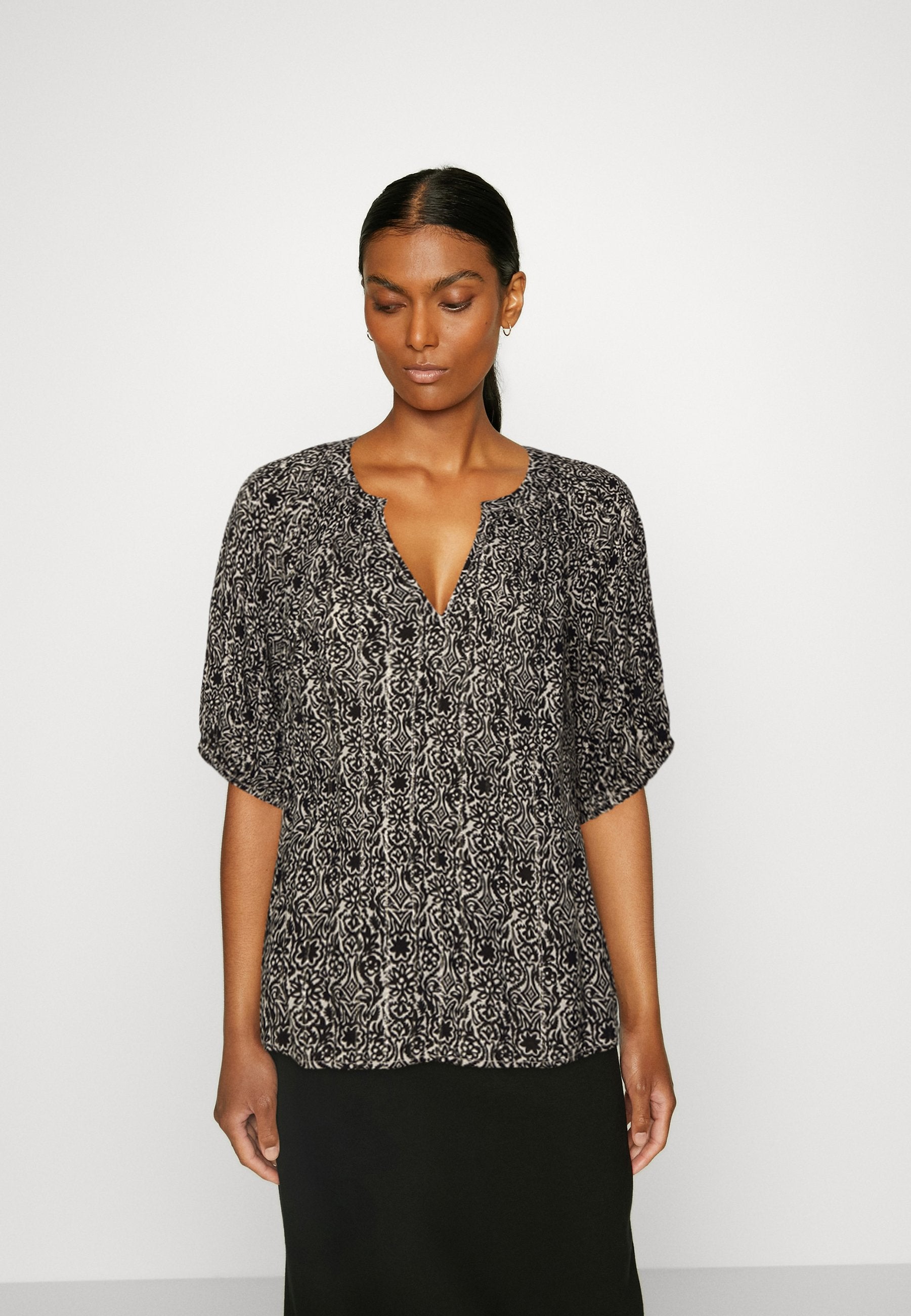 PUFF - Blouse - white/black