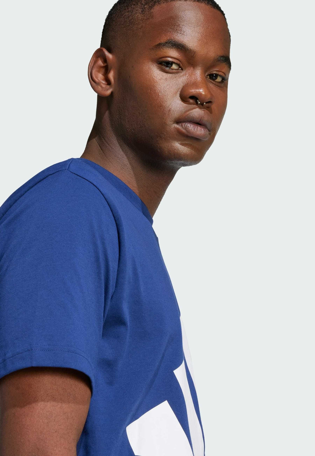 ESSENTIALS BIG LOGO SINGLE - Print T-shirt - dark blue   white