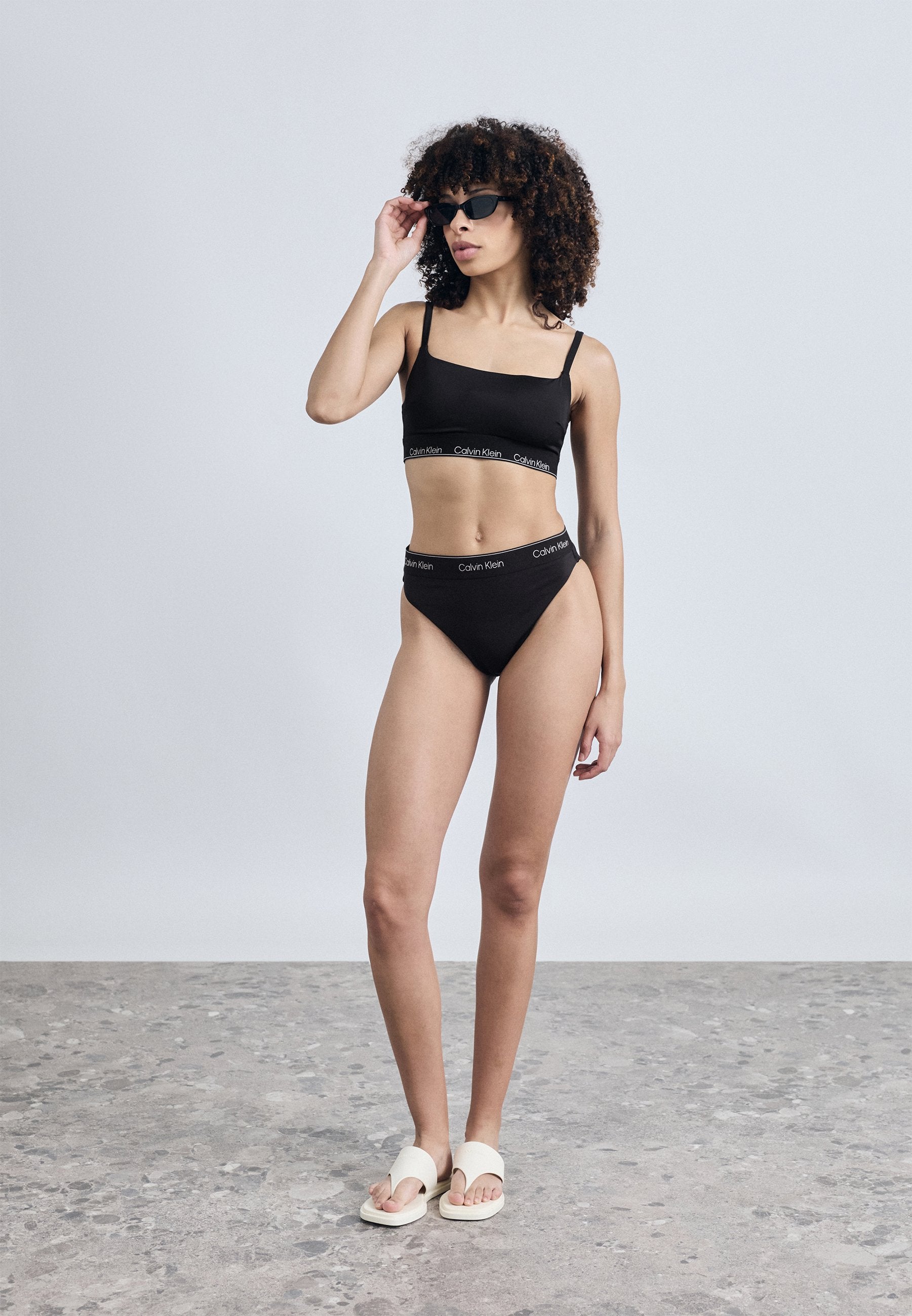 BRAZILIAN ICON SWIM - Bikini bottoms - black