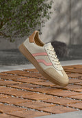 Trainers - off white/peachpink