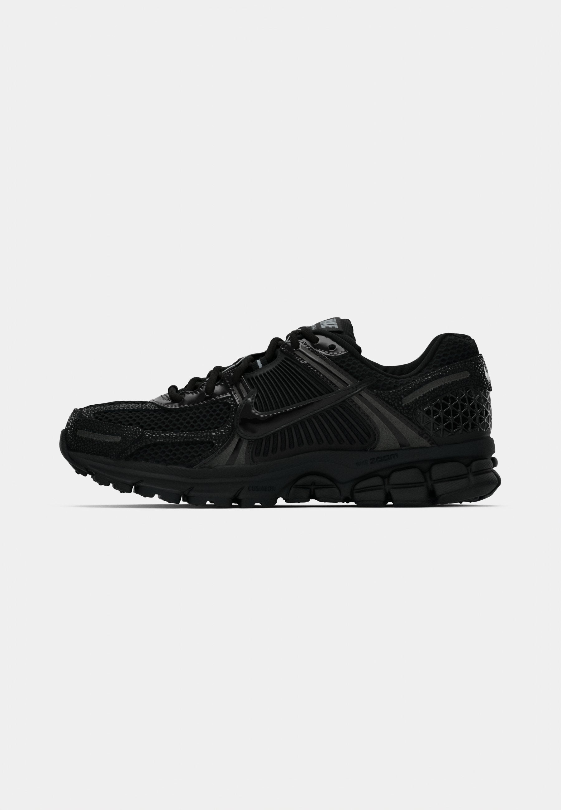 ZOOM VOMERO 5 - Baskets - black/metallic silver-coloured/anthracite/white