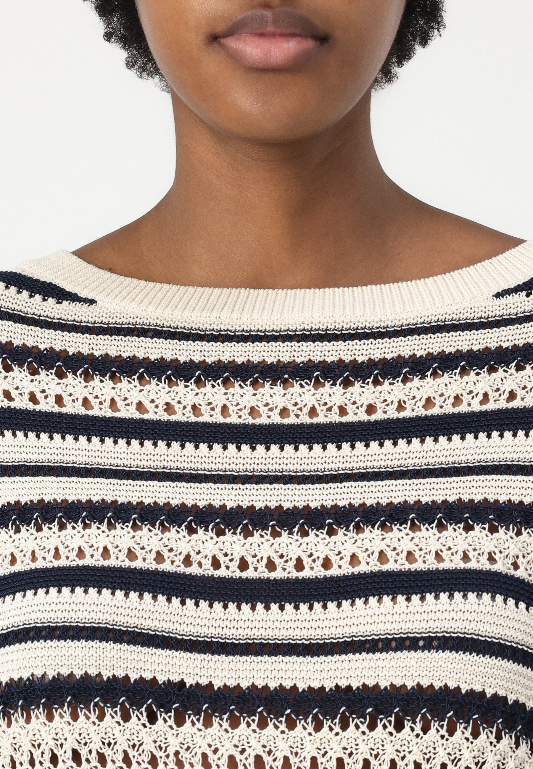 Top - desert sand dune/dark