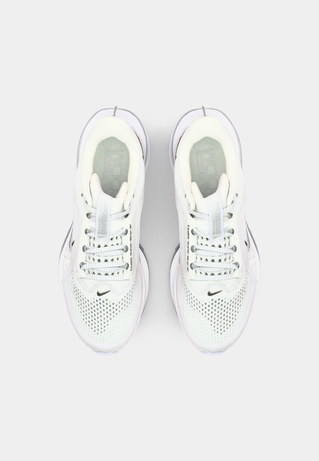 PEGASUS PREMIUM - Road running shoes - white/metallic silver