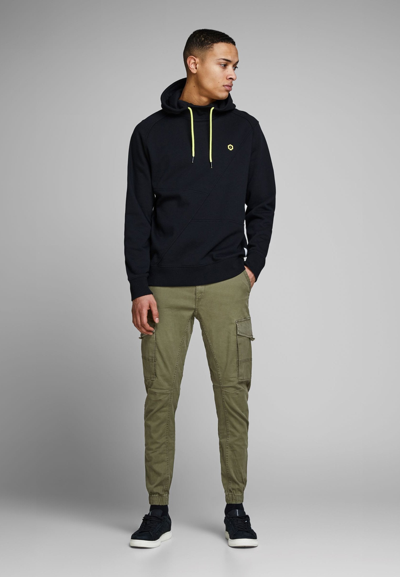 JJIPAUL JJFLAKE  - Cargo trousers - olive night