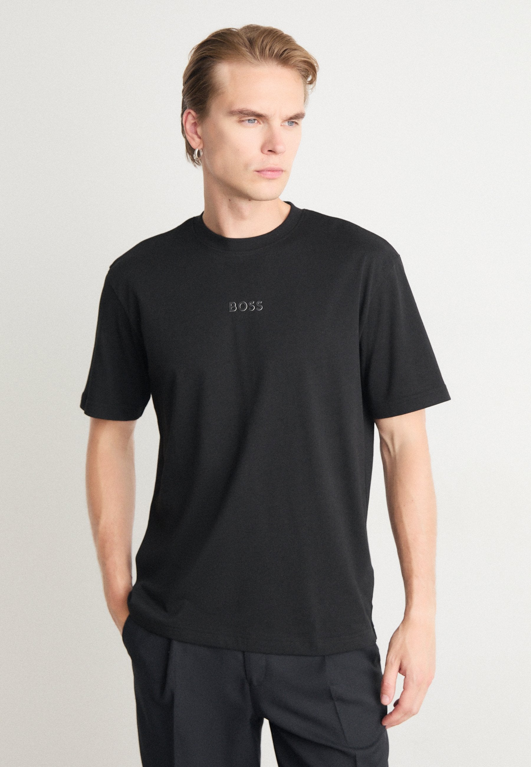 TEE - Basic T-shirt - black