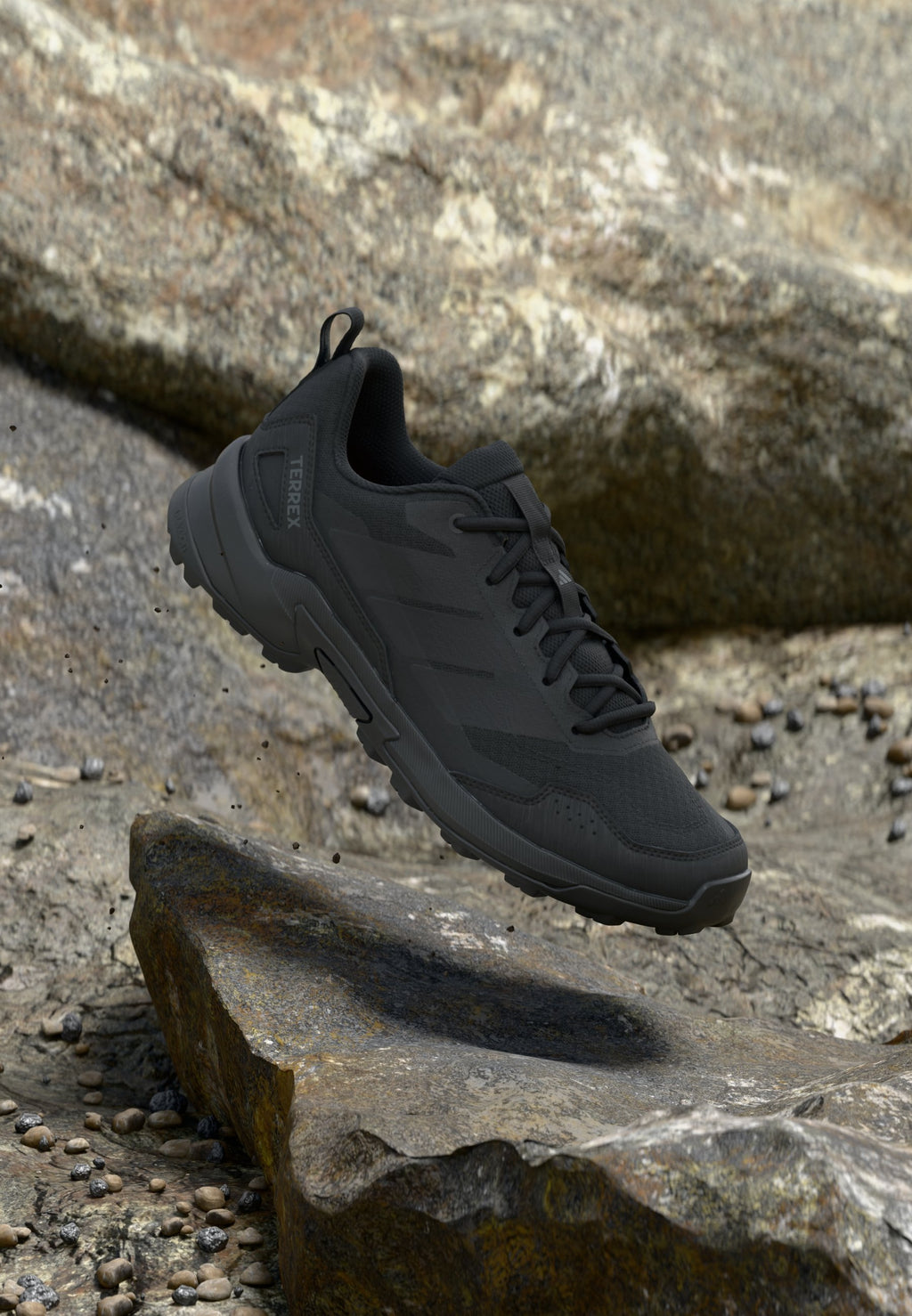 EASTRAIL 3 - Hiking shoes - core black/carbon/grey four