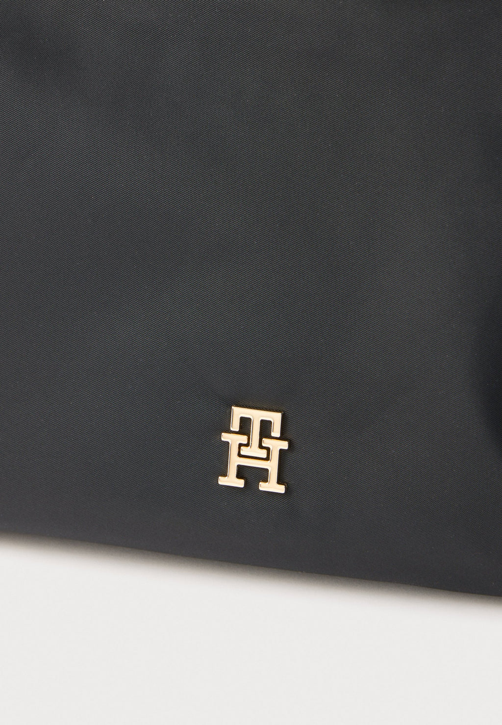 TH MONOGRAM PLAQUE CROSSBODY BAG - Handbag - black
