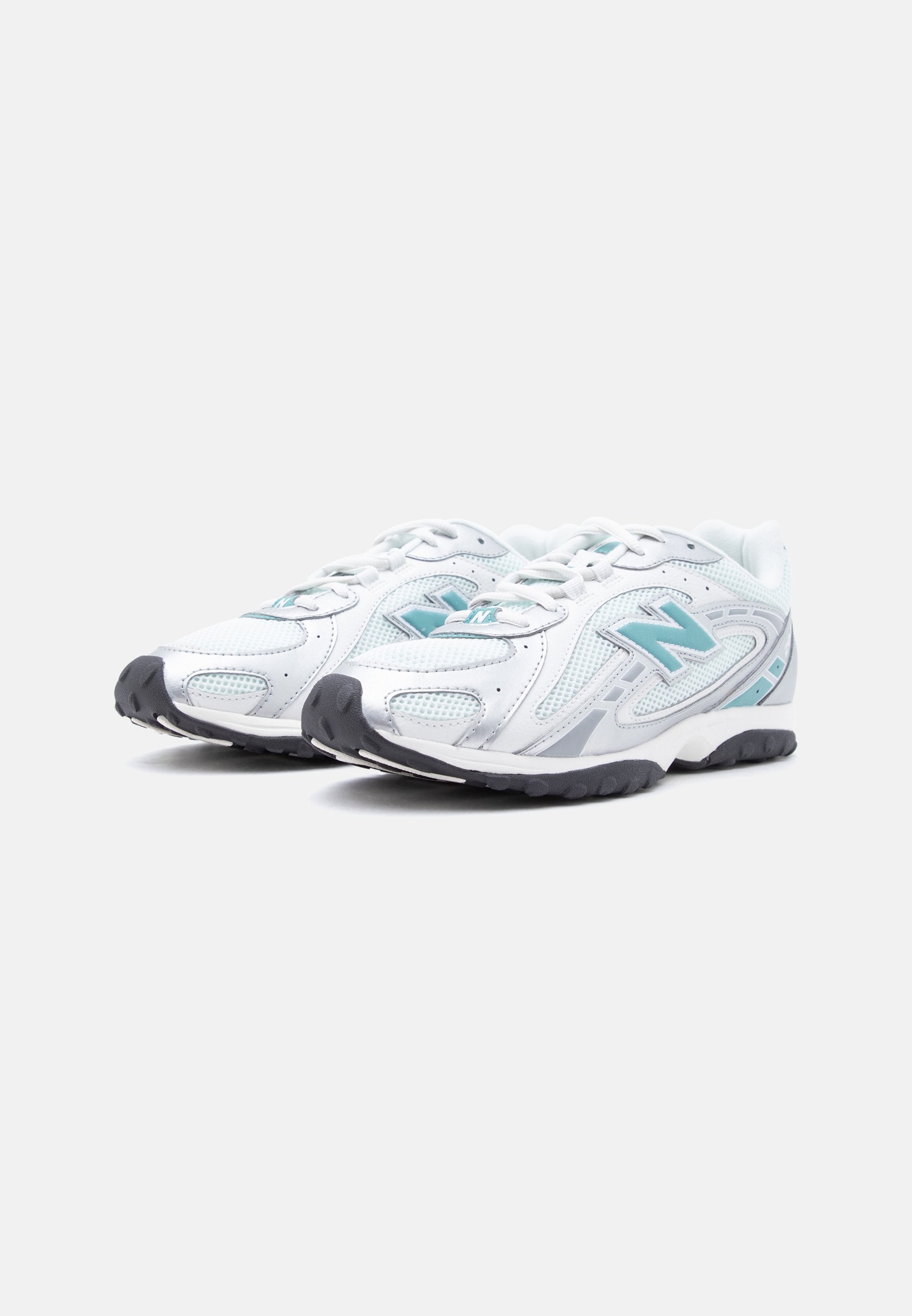 U204L UNISEX - Trainers - light silver-coloured metallic/light silver-coloured metallic