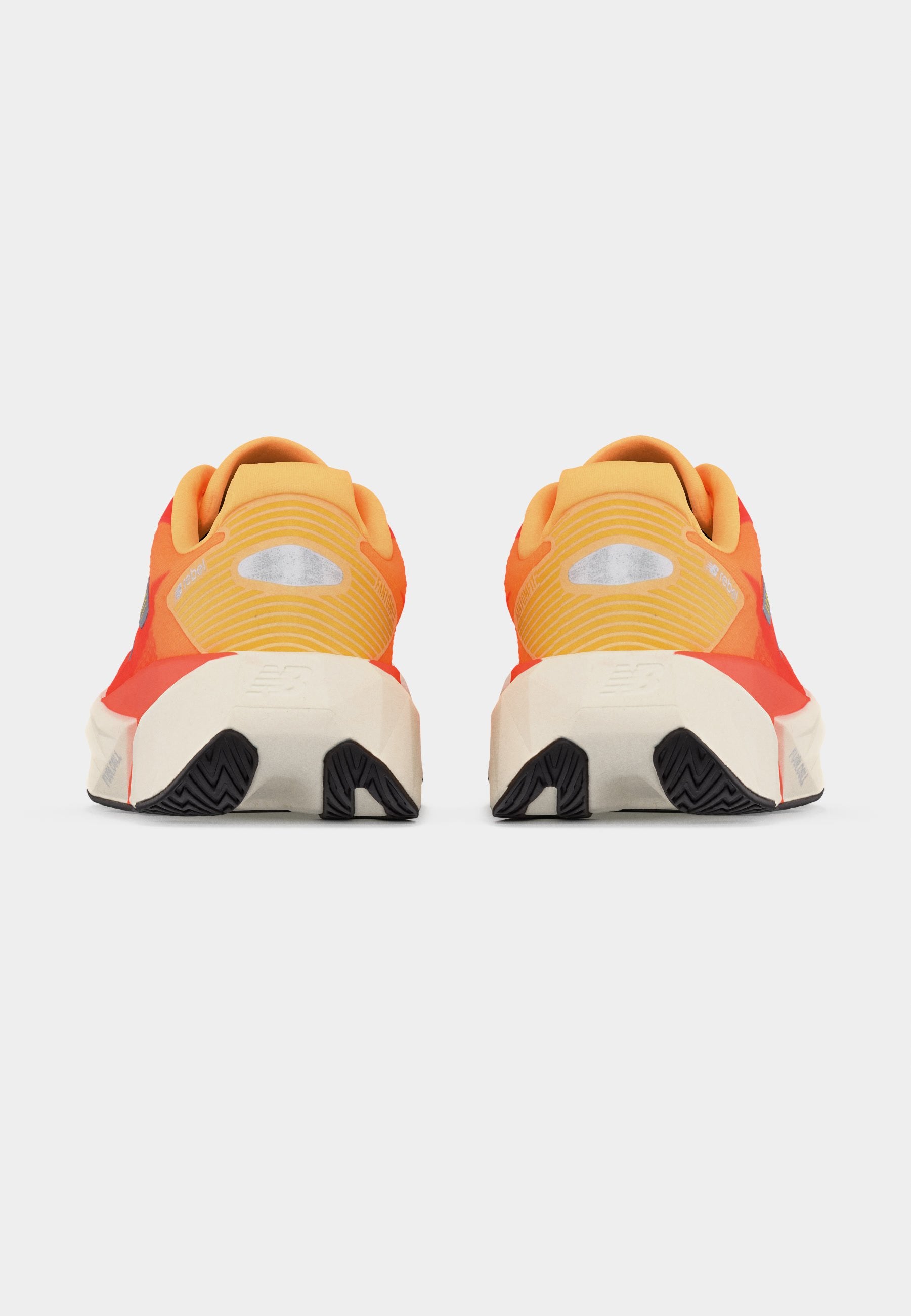 REBEL V5 - Road running shoes - tangerine heat