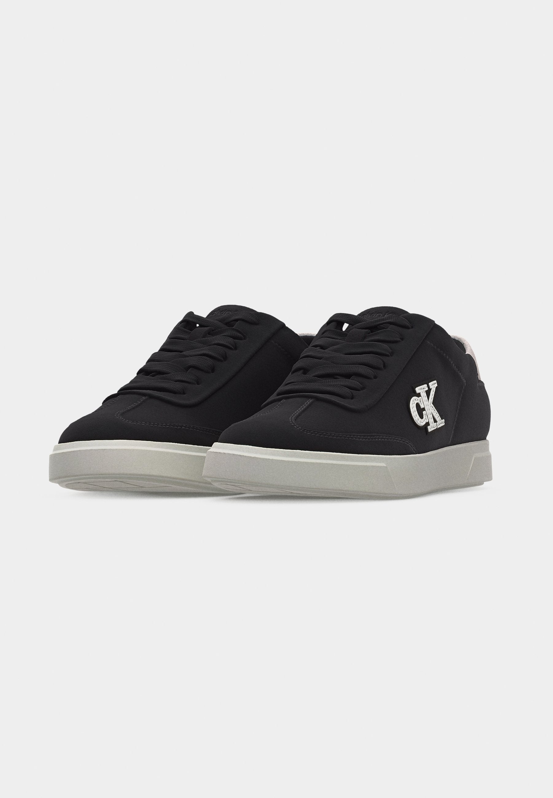 PRO CUPS - Trainers - black/bright white