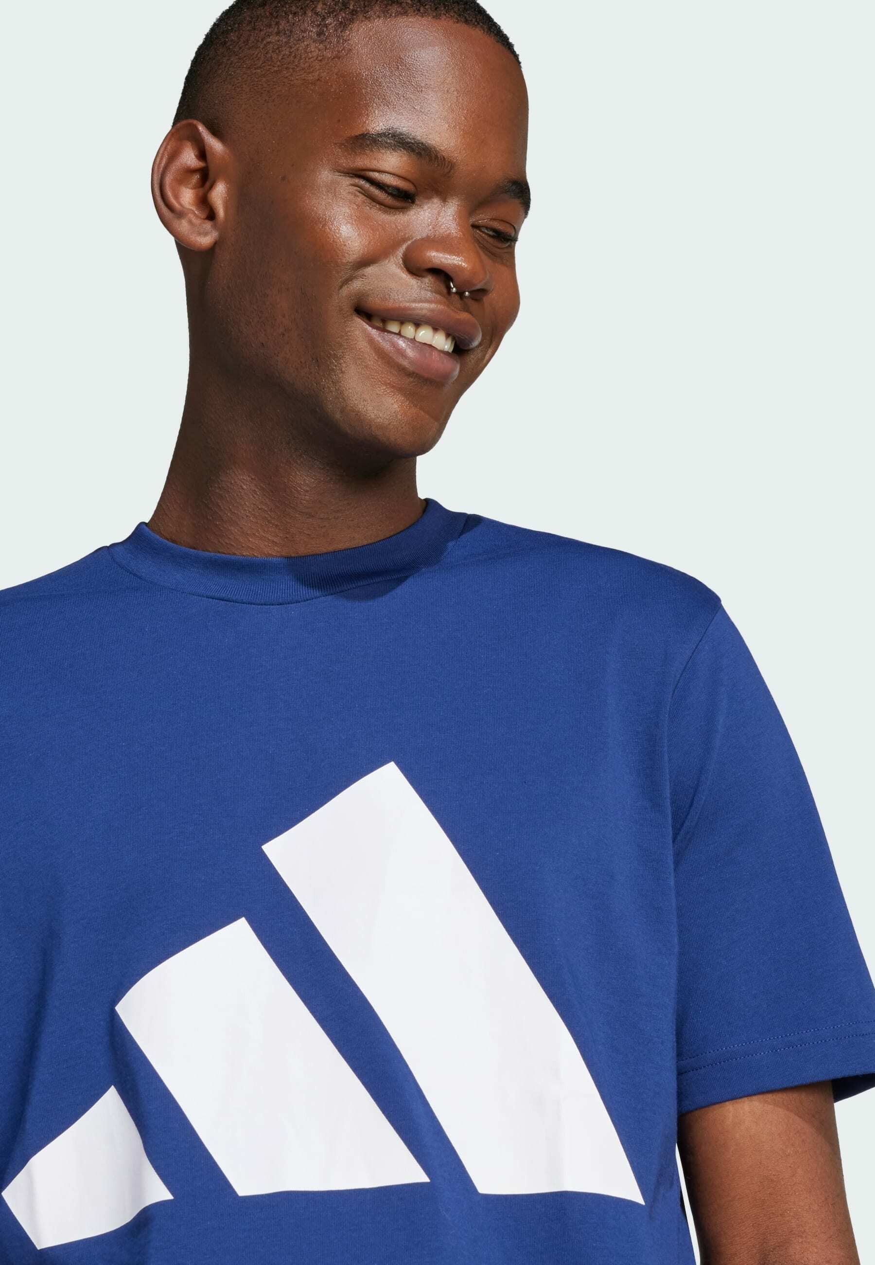 ESSENTIALS BIG LOGO SINGLE - Print T-shirt - dark blue   white