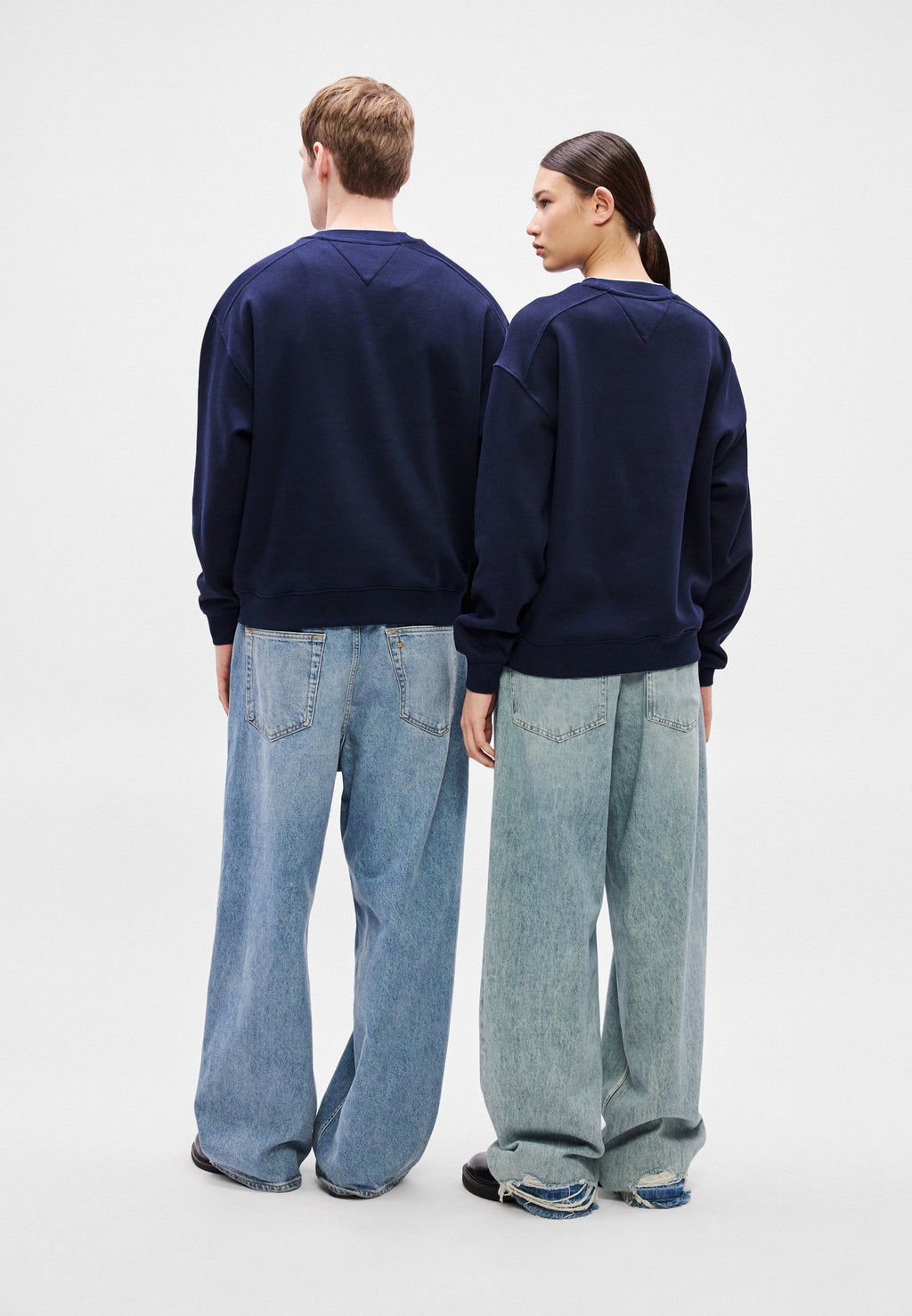 90S LOGO APPLIQUÉ FLEECE SWEATSHIRT - سترة - أزرق داكن ليلي
