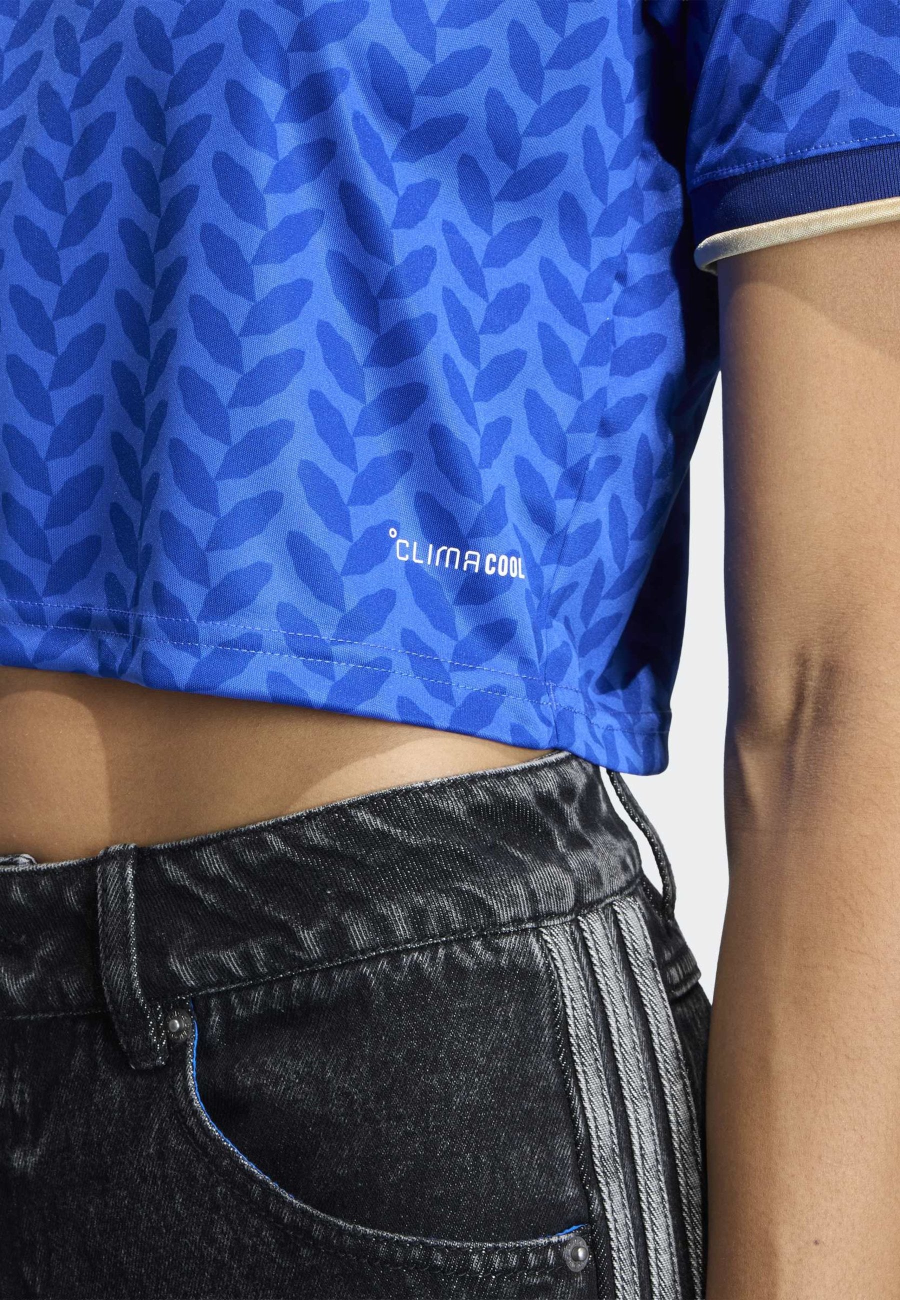 ITALY 26 HOME CROPPED - National team wear - bold blue