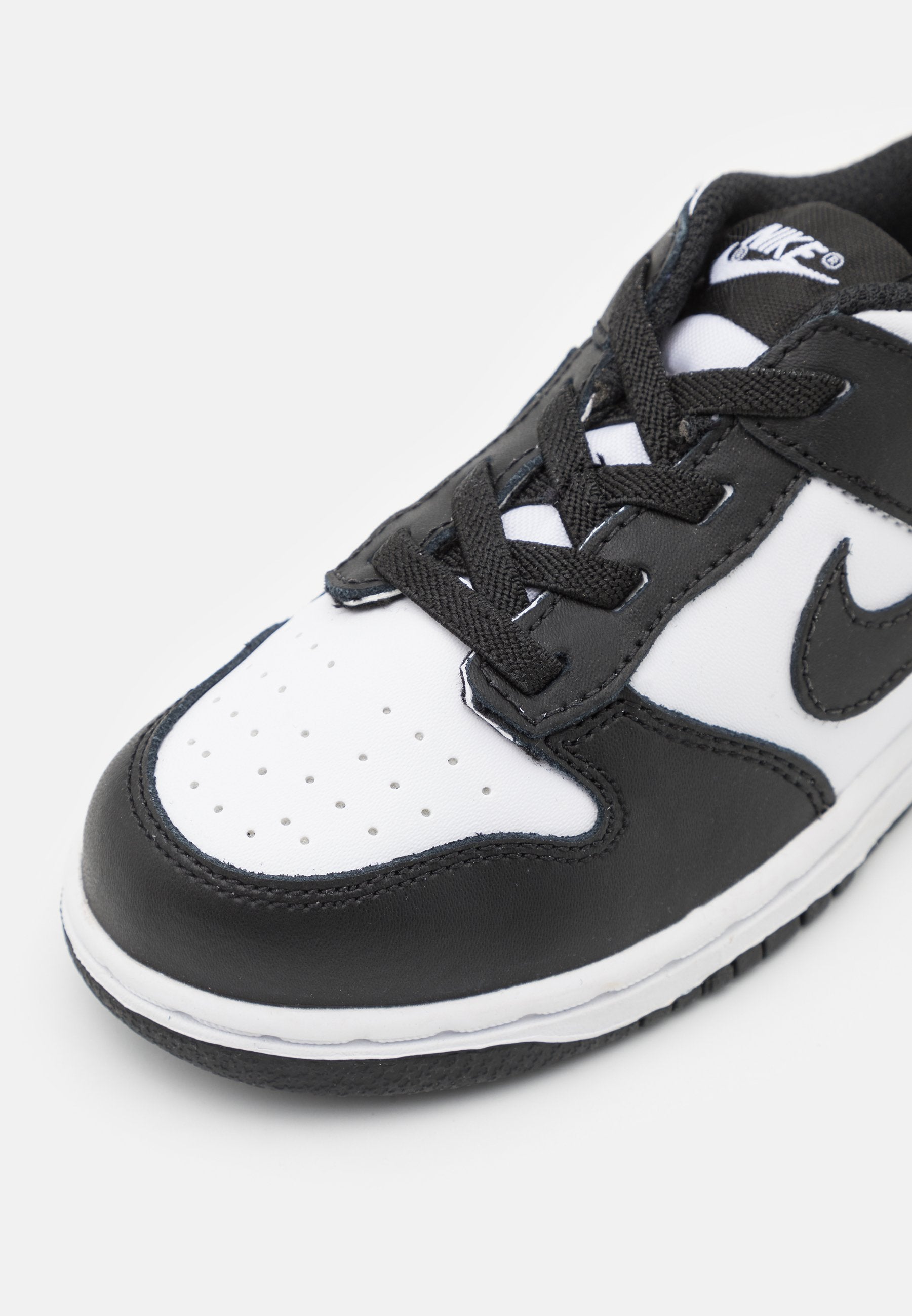 DUNK LOW - Trainers - white/black