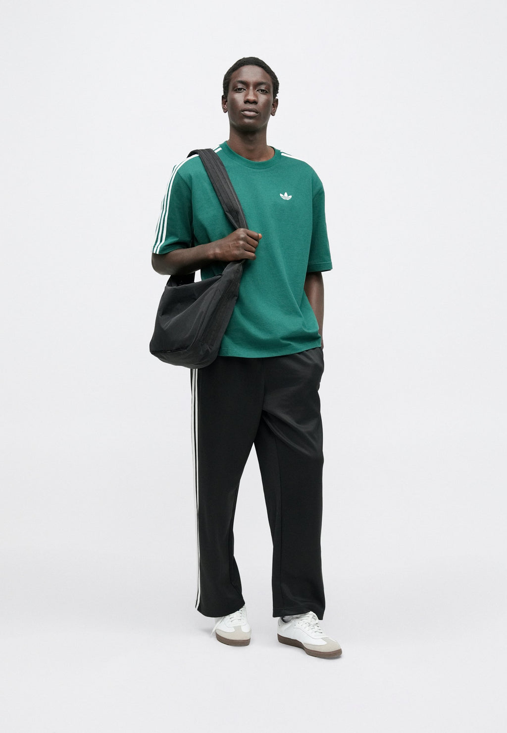 LOOSE  - Tracksuit bottoms - black/white