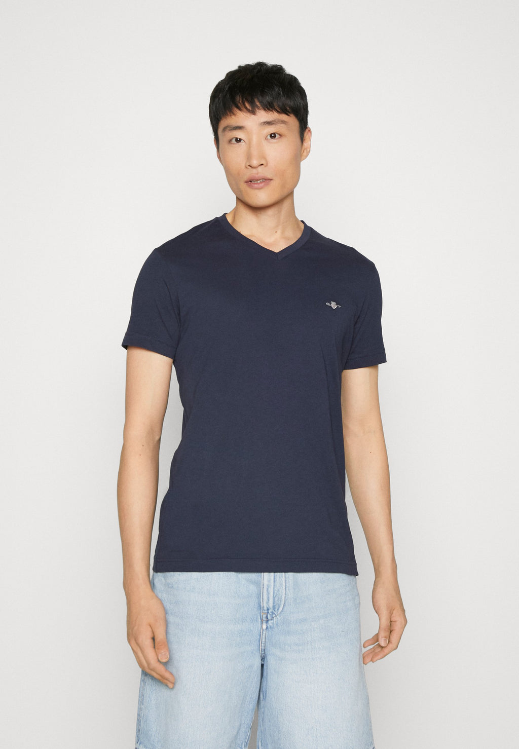 SHIELD V NECK - Basic T-shirt - evening blue