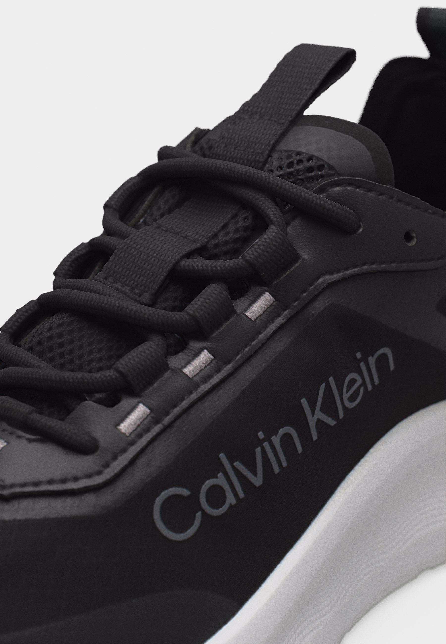 LIGHT RUN - Trainers - black/bright white